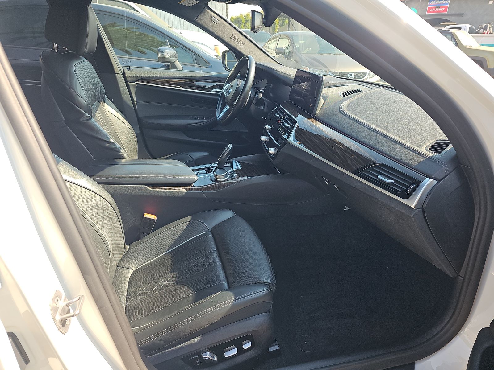 2022 BMW 5 Series M550i xDrive AWD
