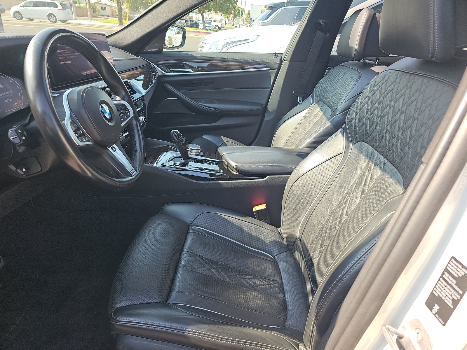 2022 BMW 5 Series M550i xDrive AWD