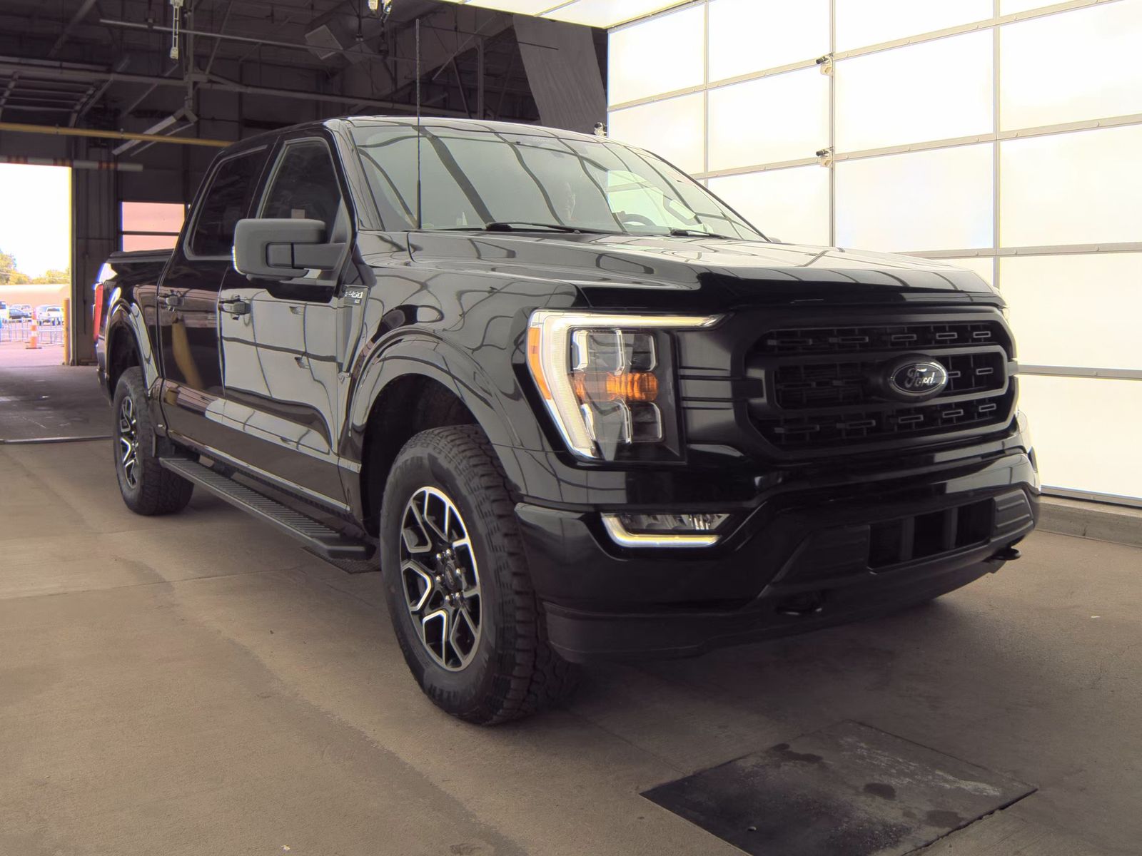 2022 Ford F-150 XLT AWD