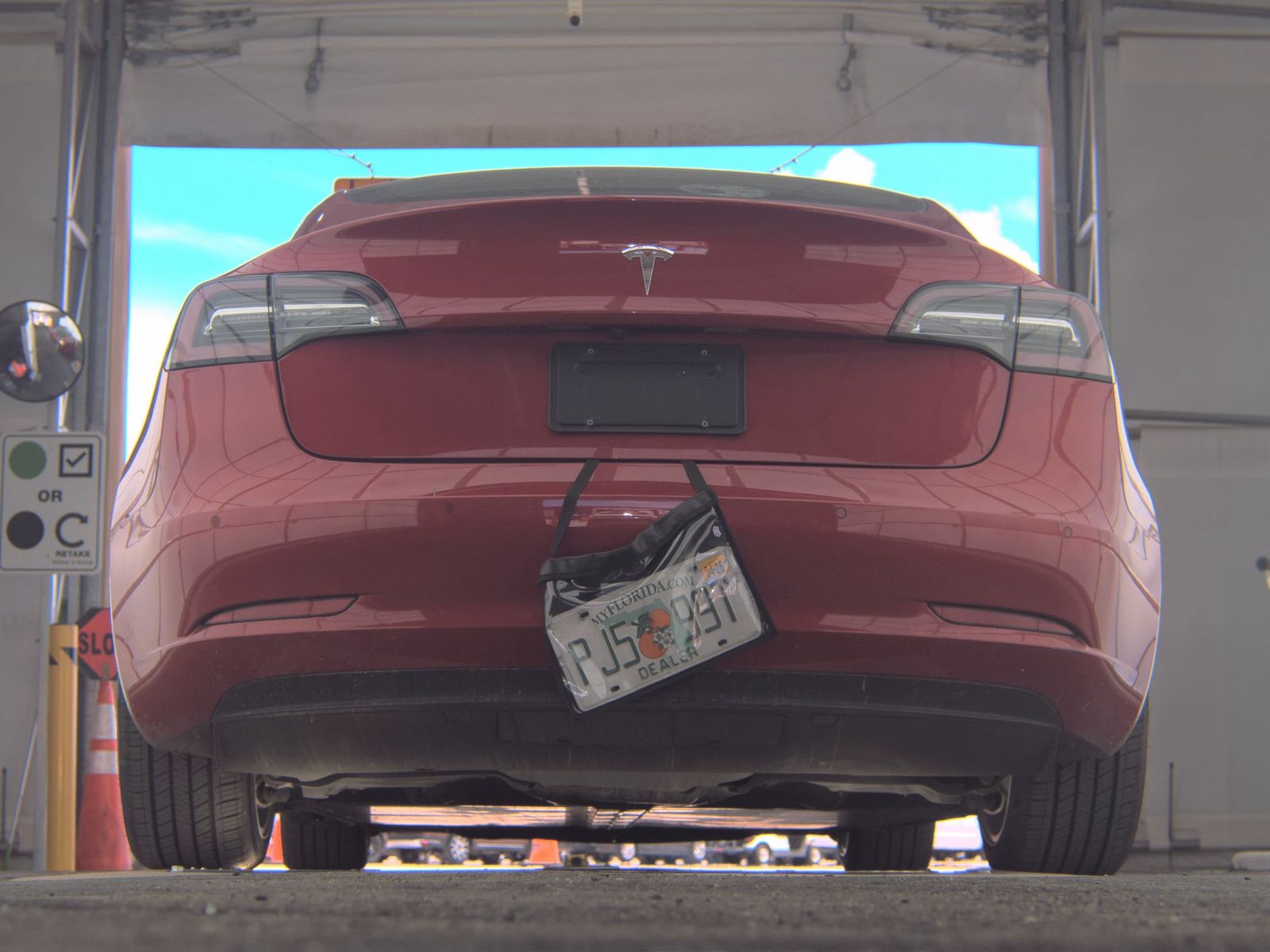 2022 Tesla Model 3 Standard Range RWD