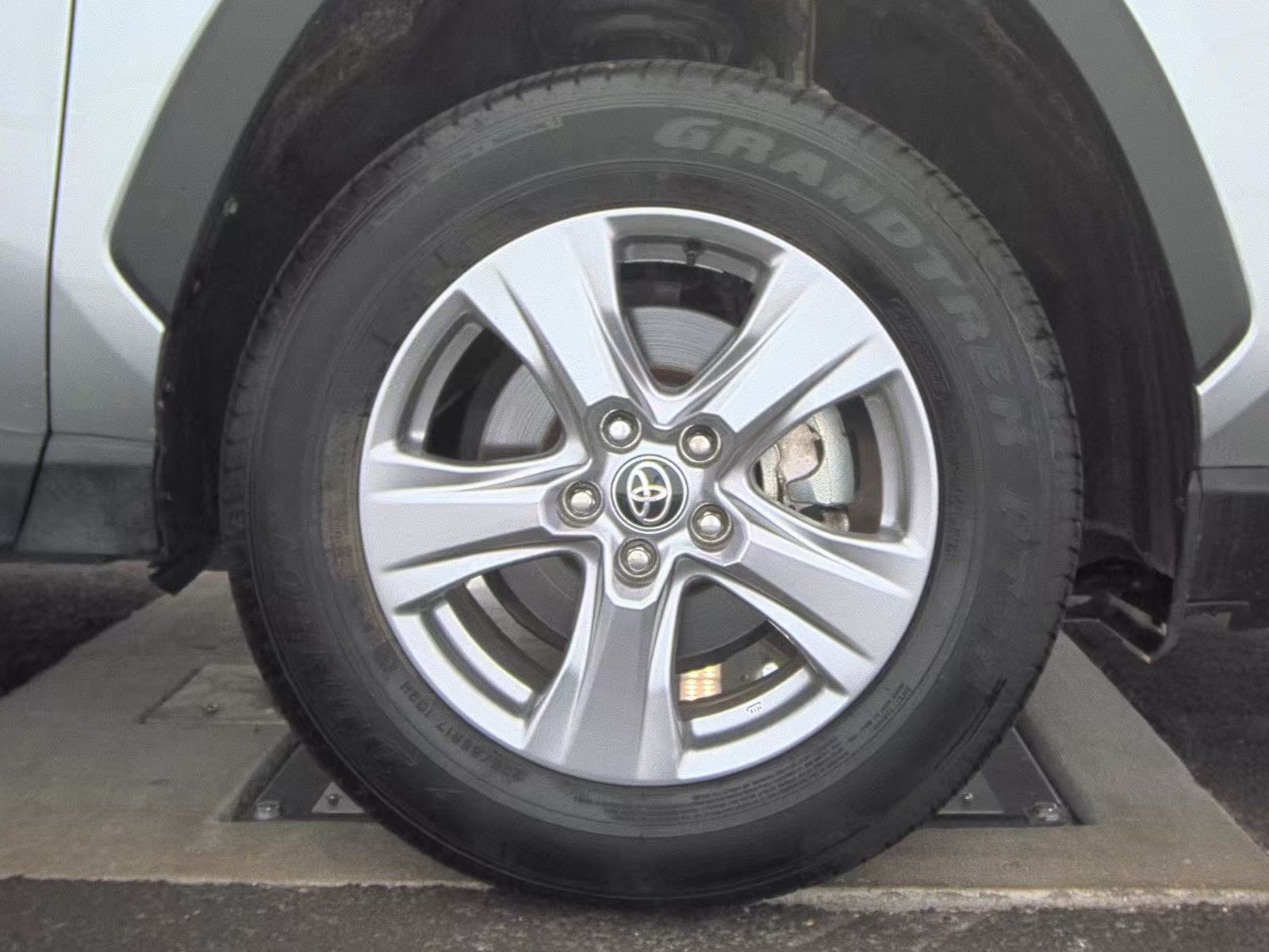2022 Toyota RAV4 XLE AWD