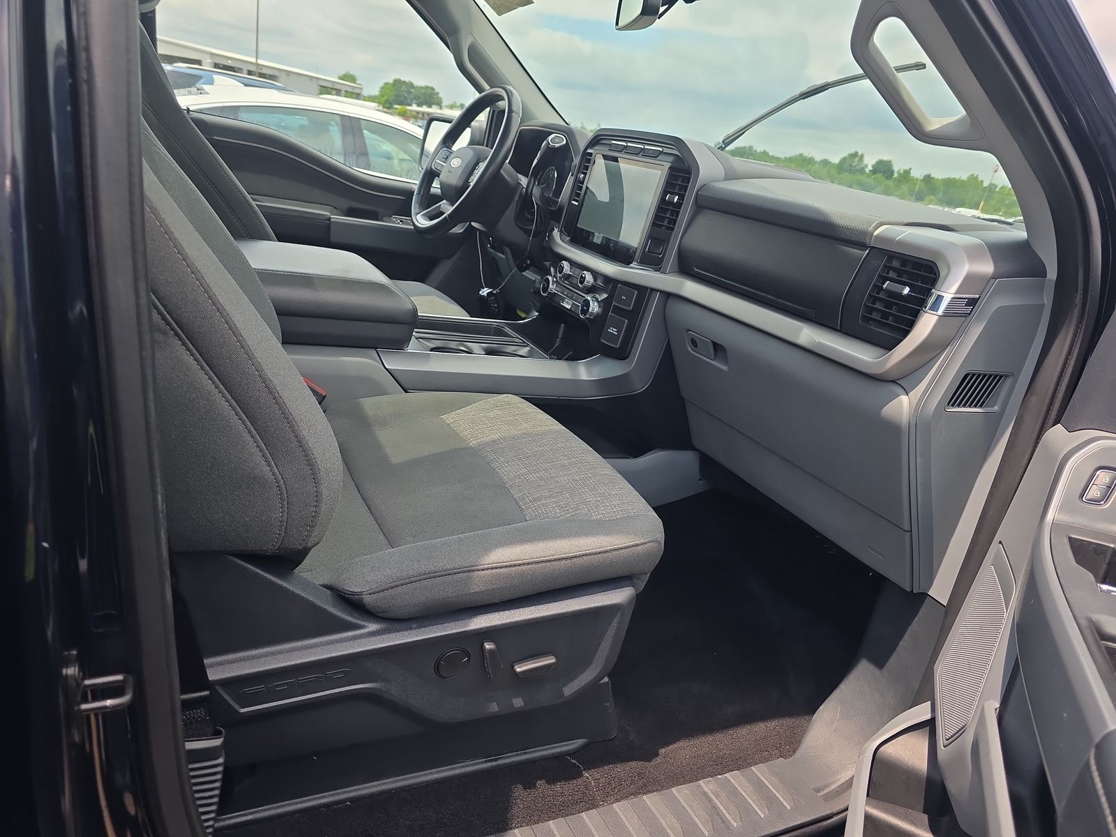 2022 Ford F-150 XLT AWD