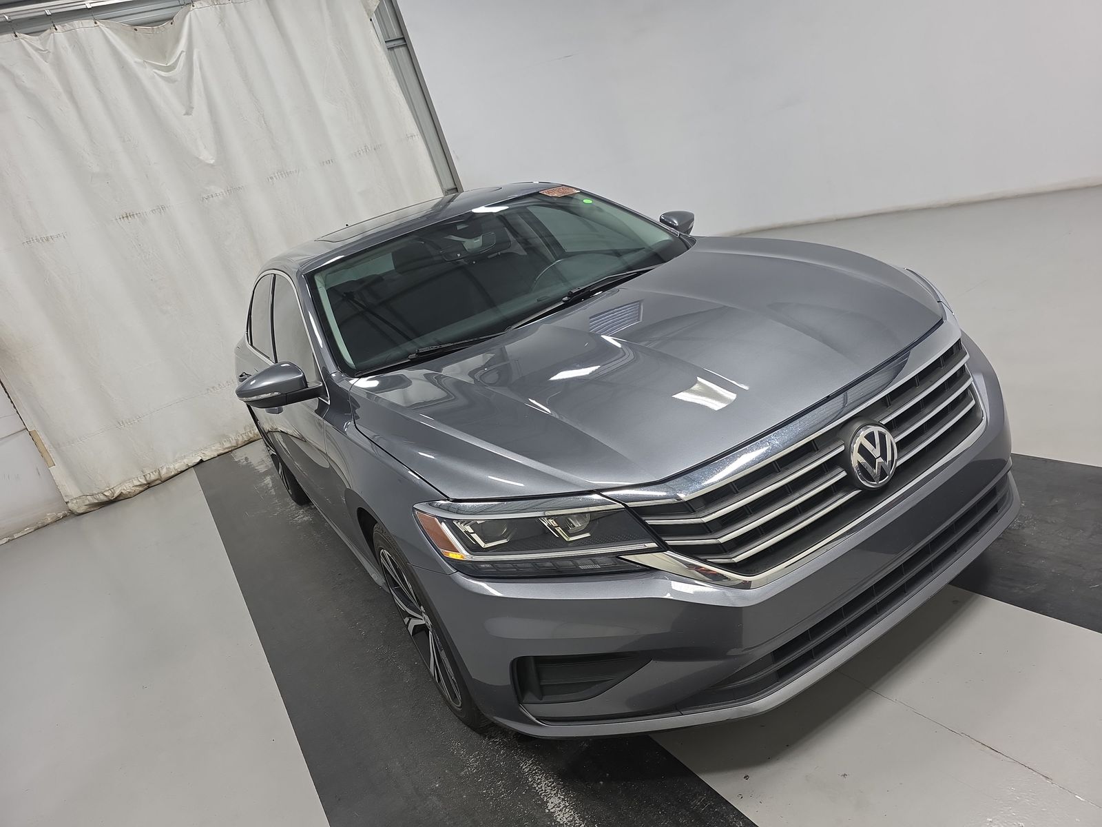 2021 Volkswagen Passat 2.0T SE FWD