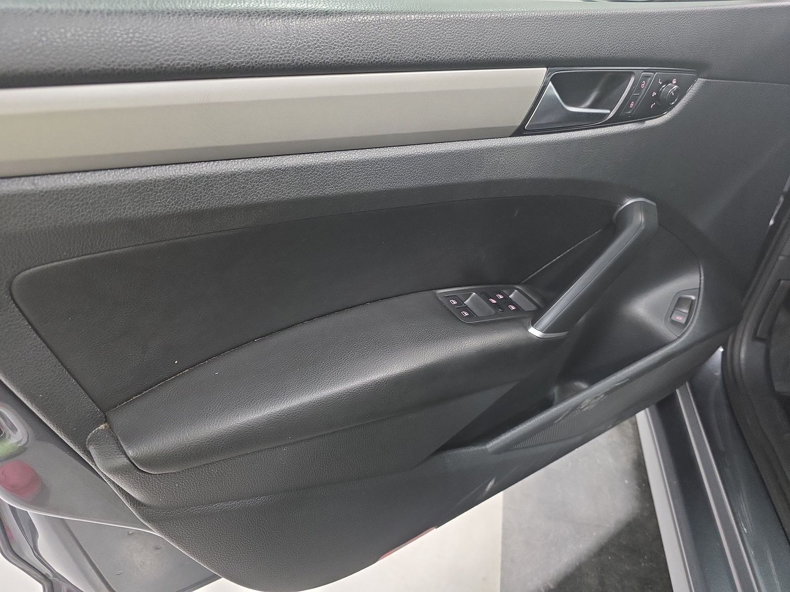 2021 Volkswagen Passat 2.0T SE FWD