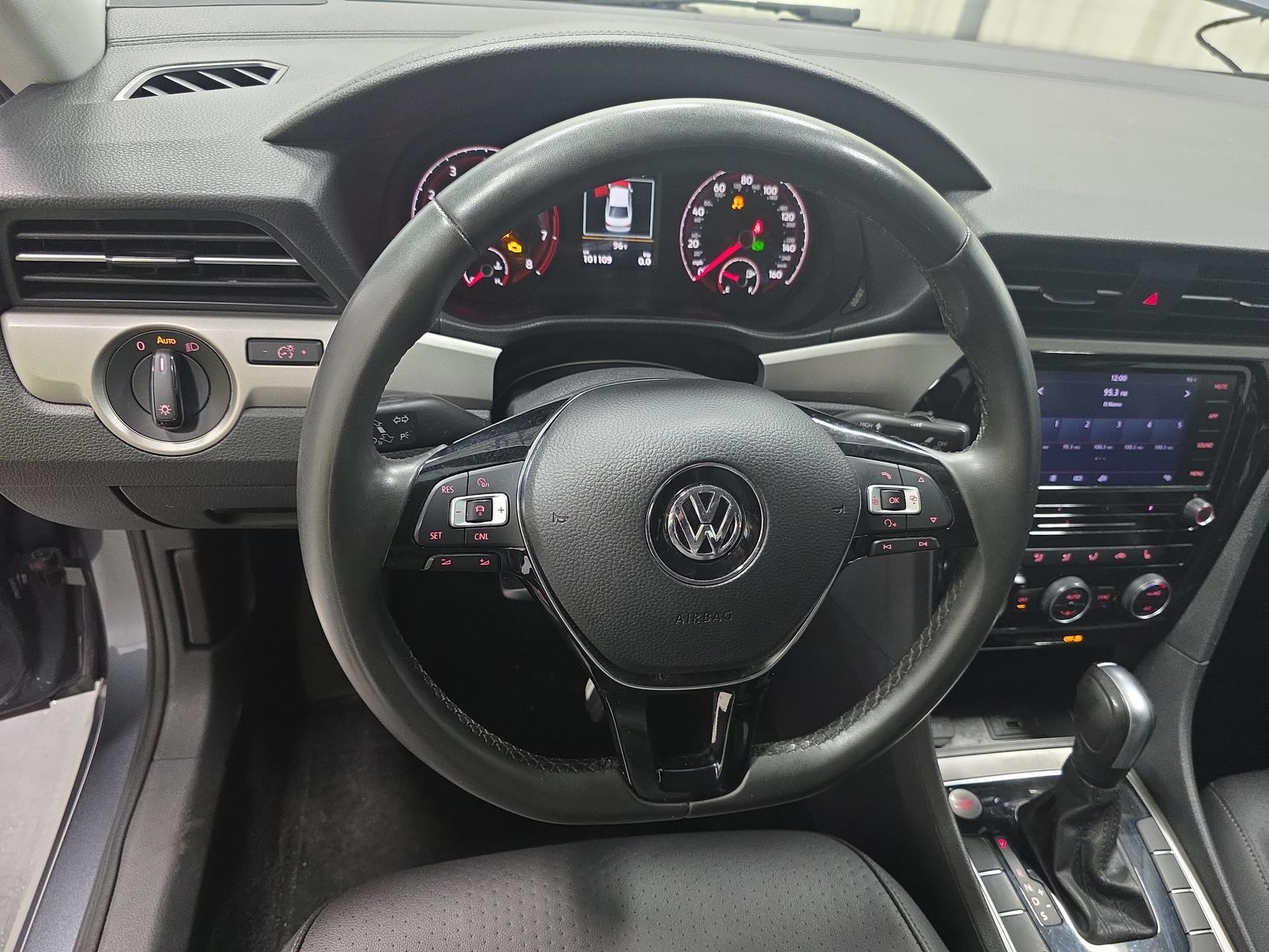 2021 Volkswagen Passat 2.0T SE FWD