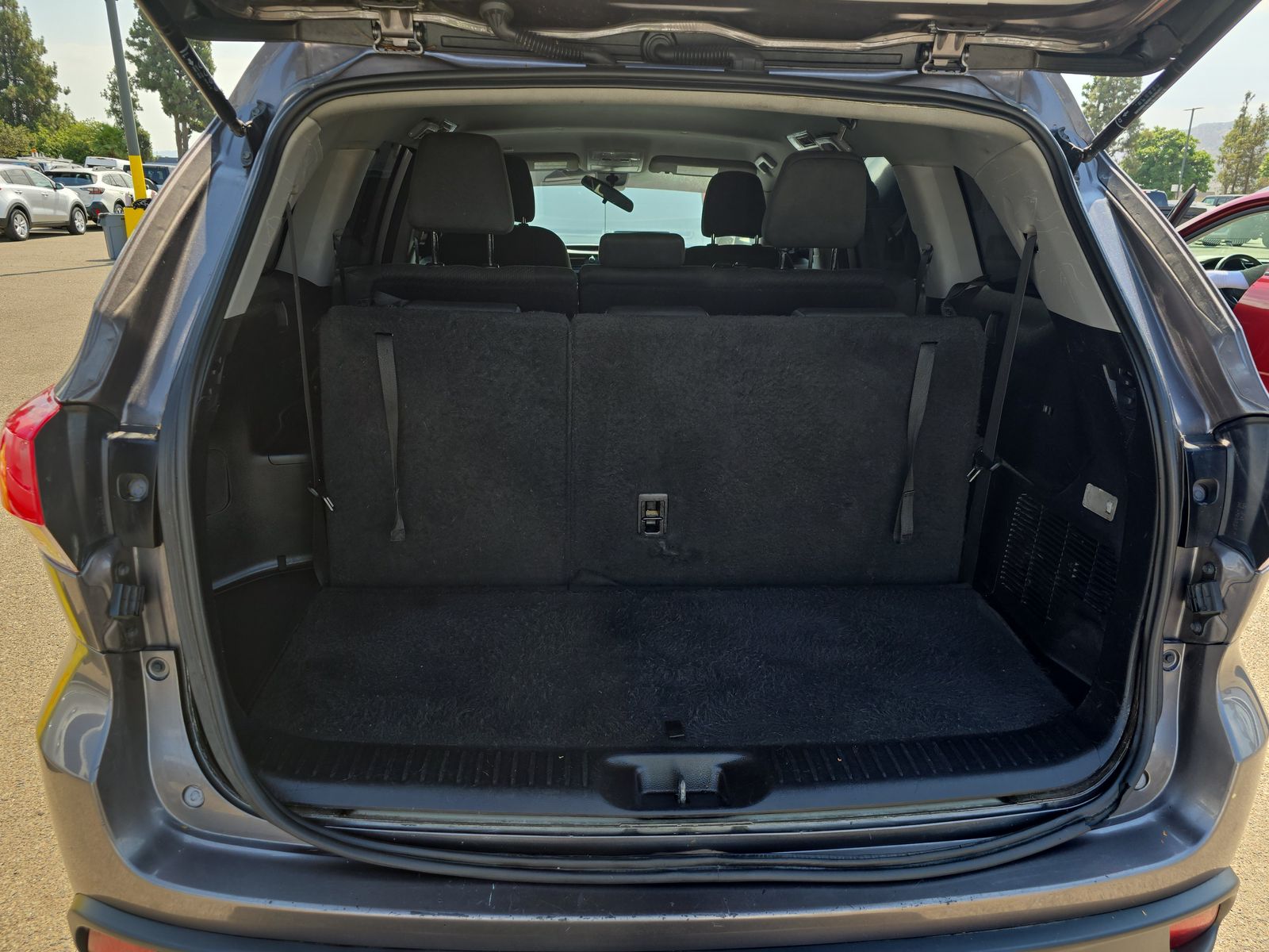 2019 Toyota Highlander LE FWD