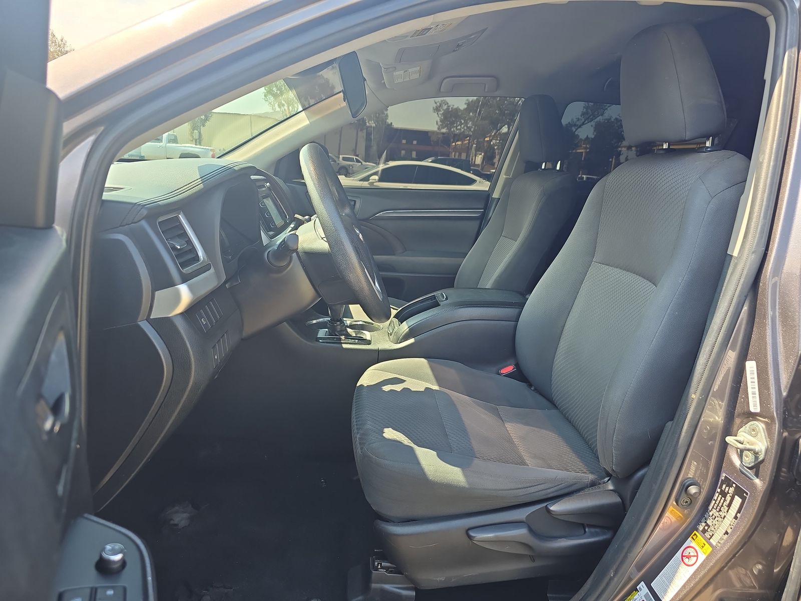 2019 Toyota Highlander LE FWD