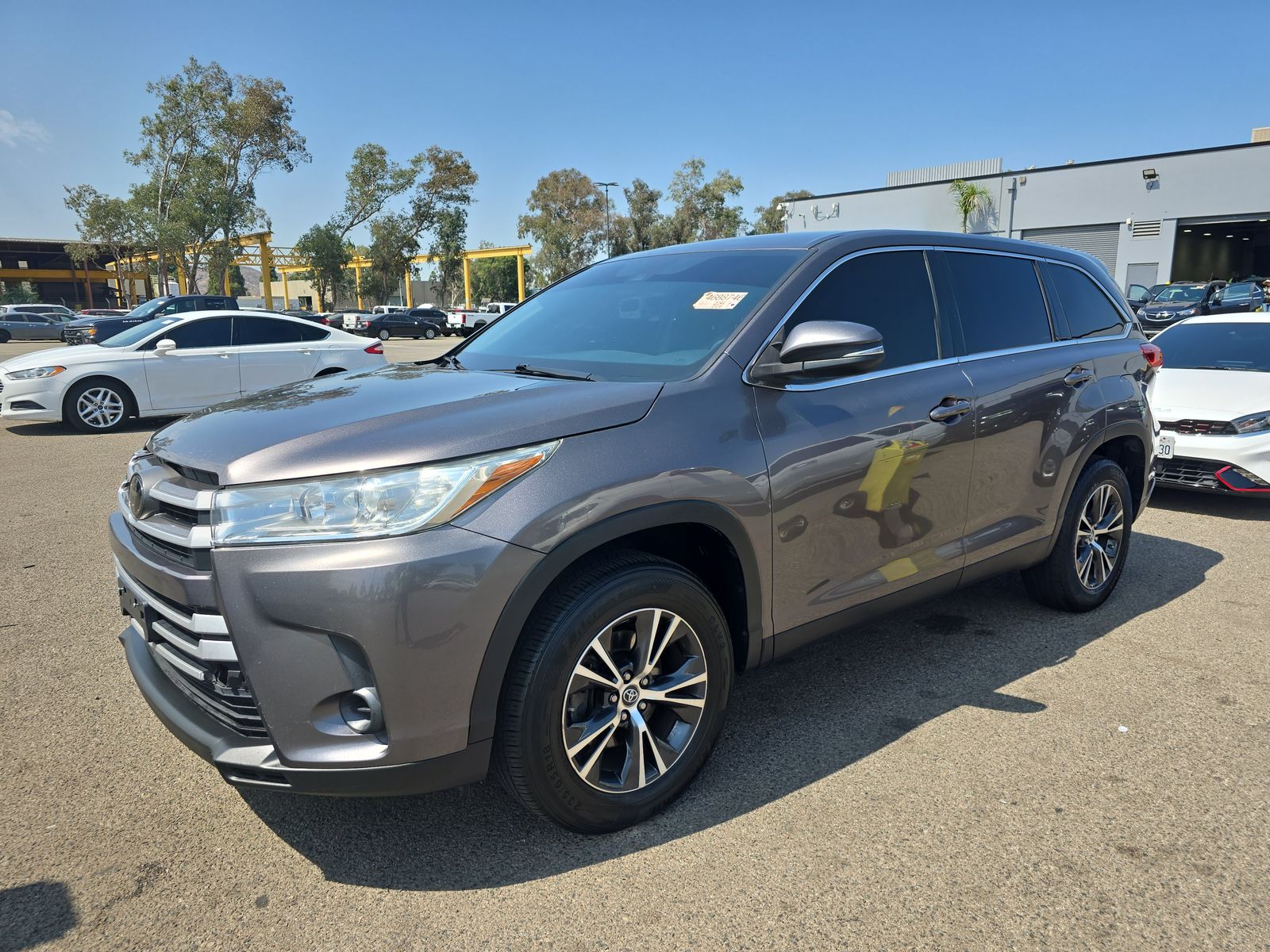 2019 Toyota Highlander LE FWD