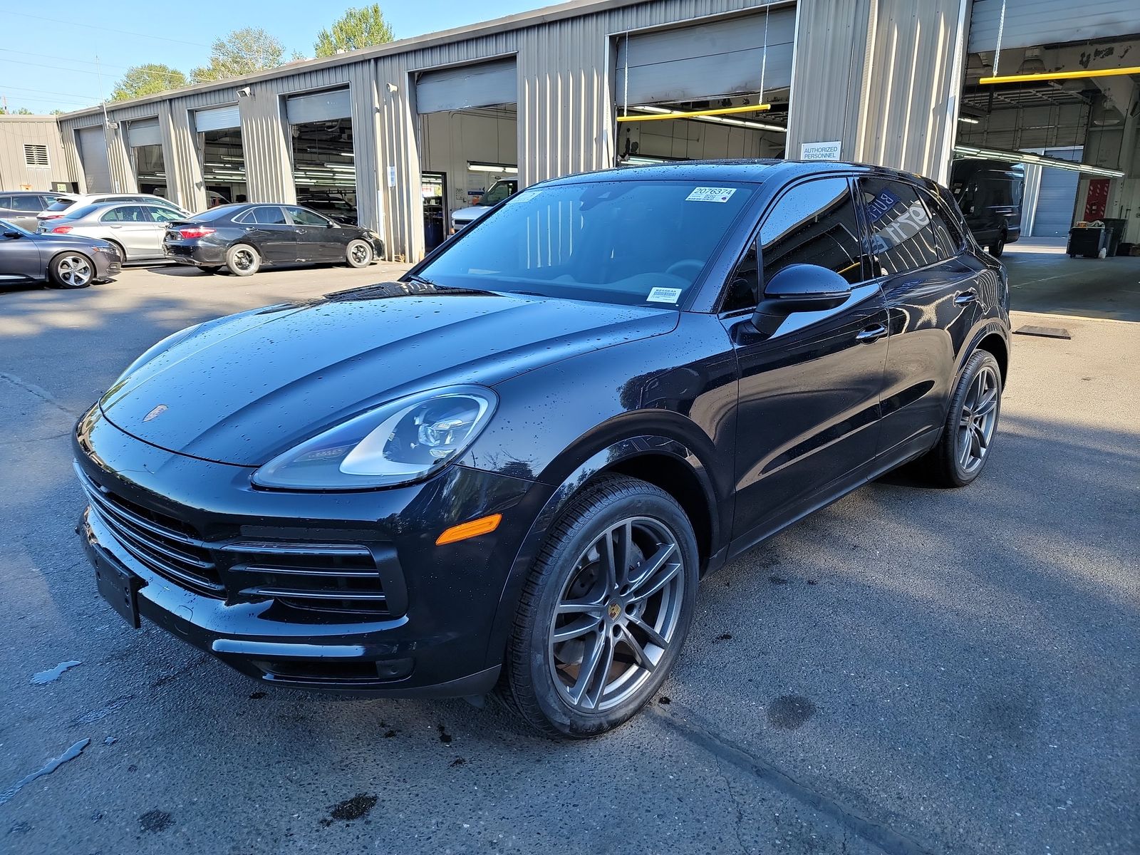 2023 Porsche Cayenne Platinum Edition