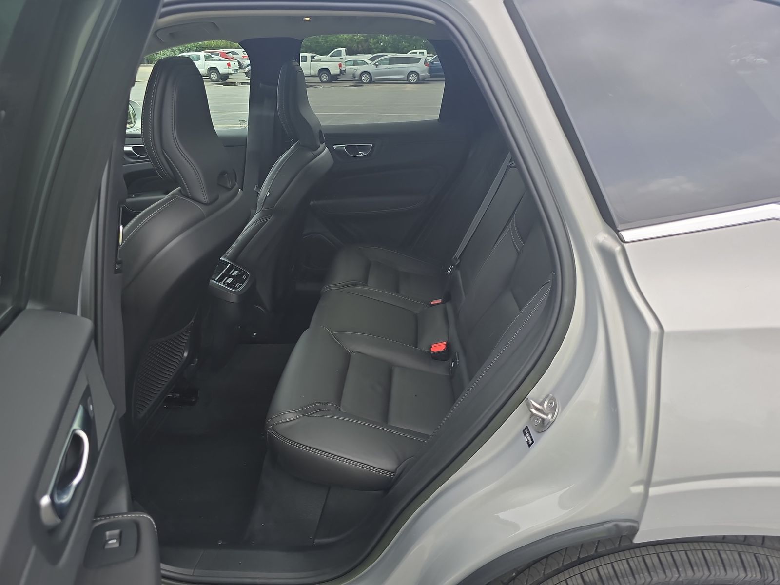 2022 Volvo XC60 B5 Inscription FWD