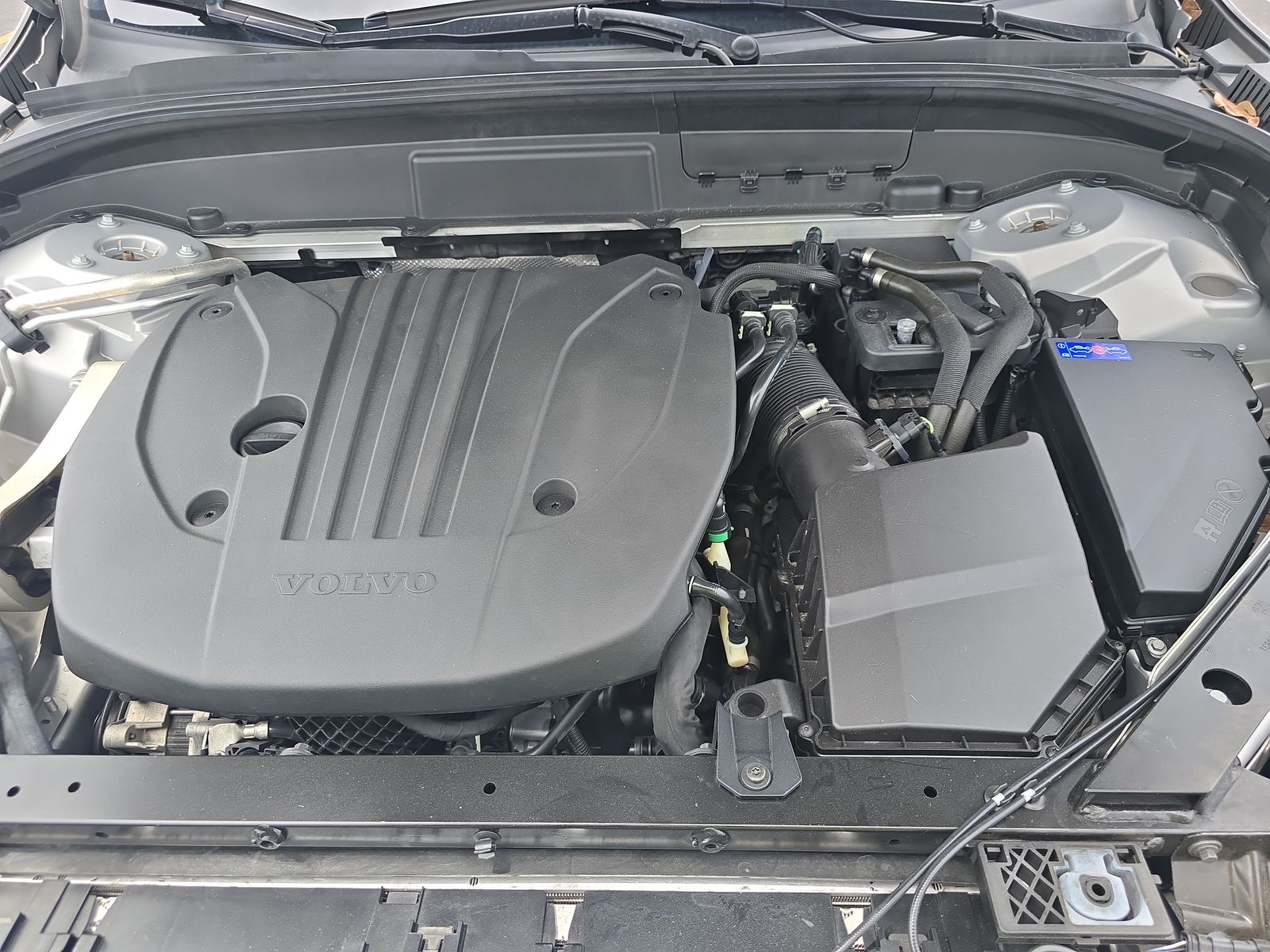 2022 Volvo XC60 B5 Inscription FWD