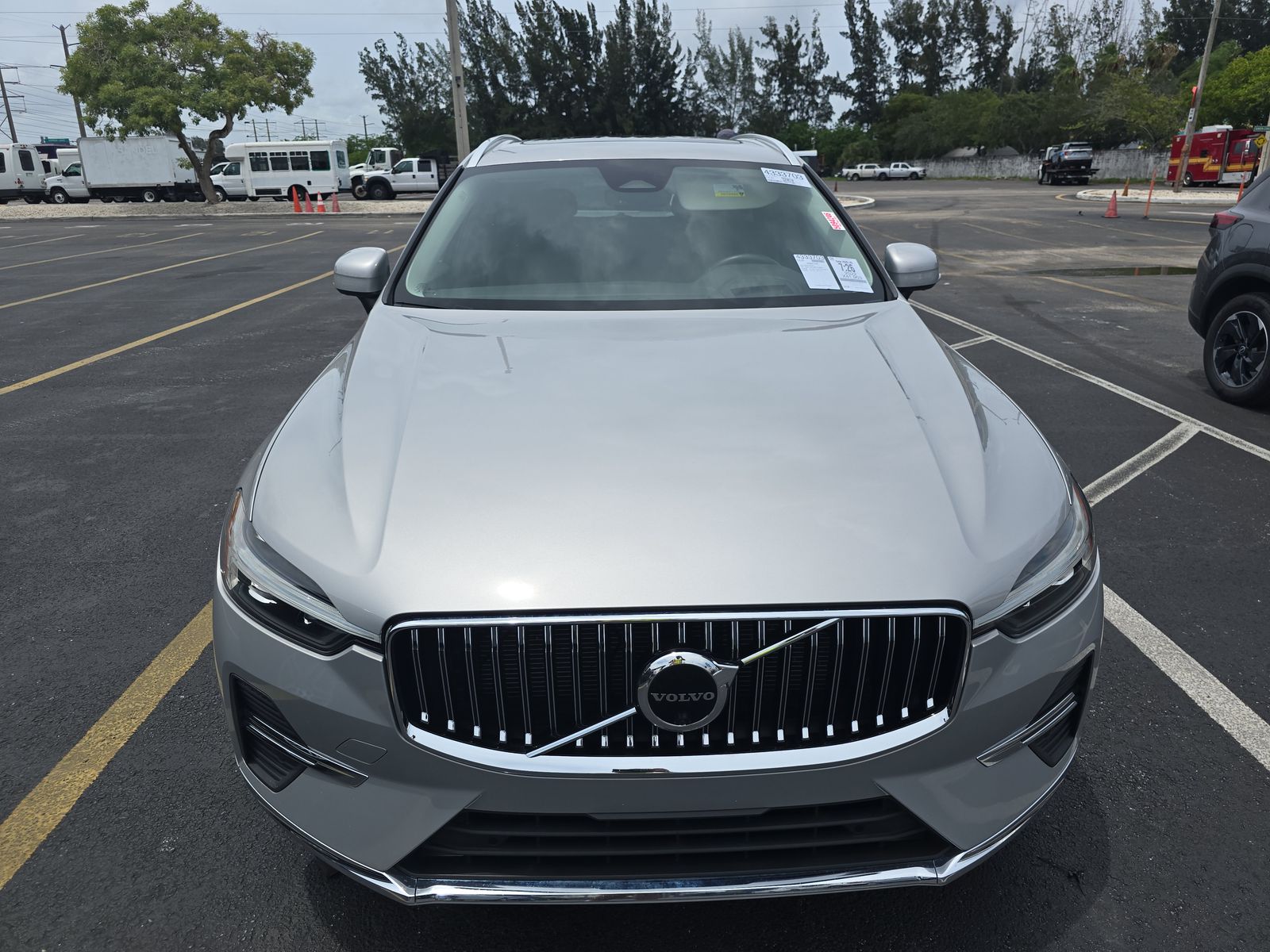 2022 Volvo XC60 B5 Inscription FWD