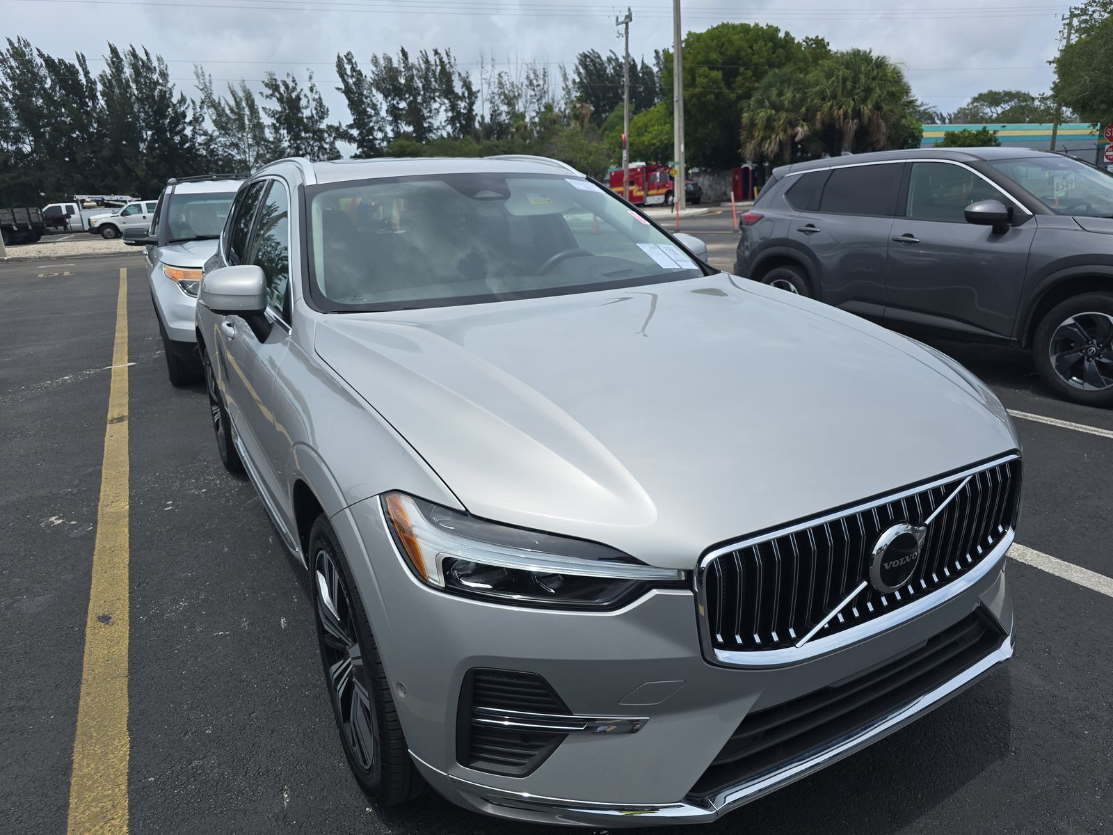 2022 Volvo XC60 B5 Inscription FWD