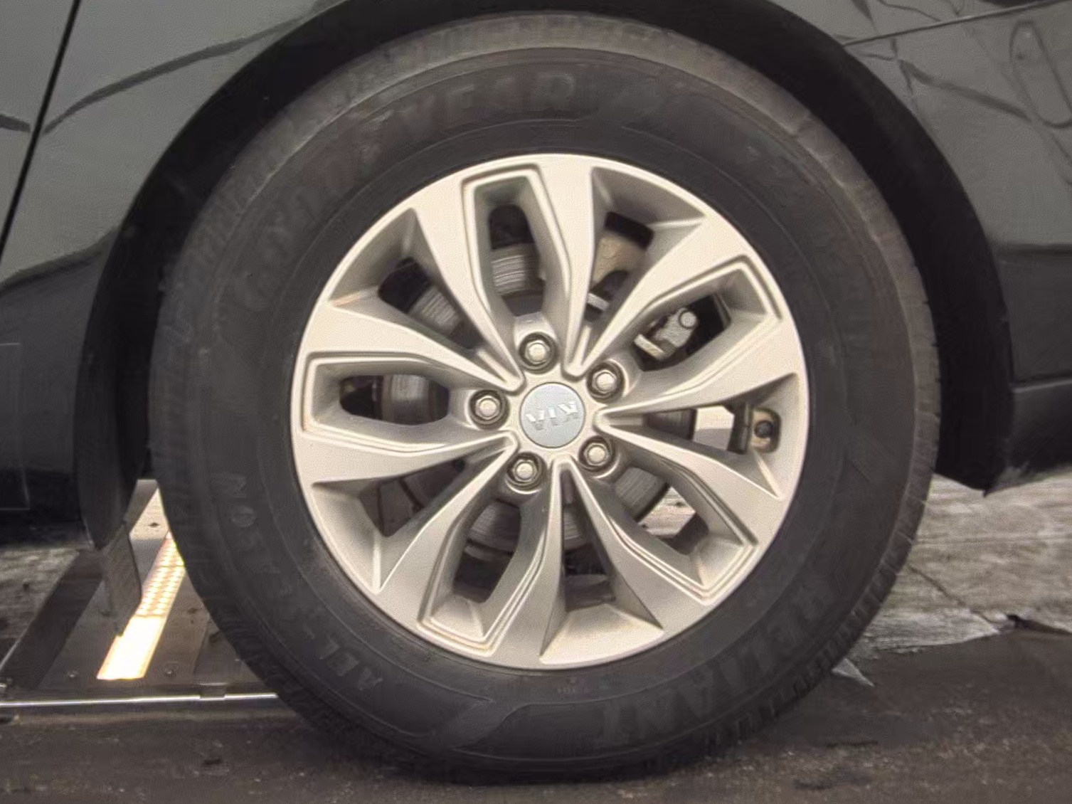 2019 Kia Sedona LX FWD