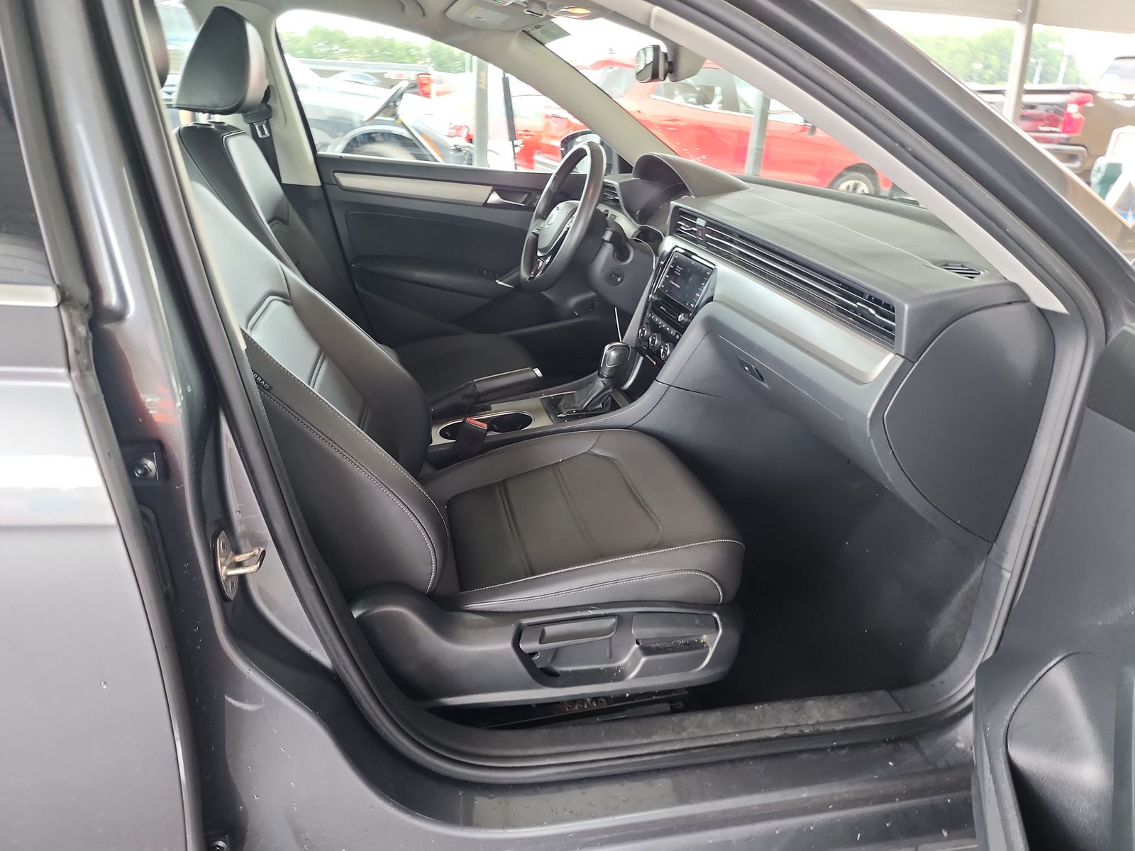 2021 Volkswagen Passat 2.0T SE FWD