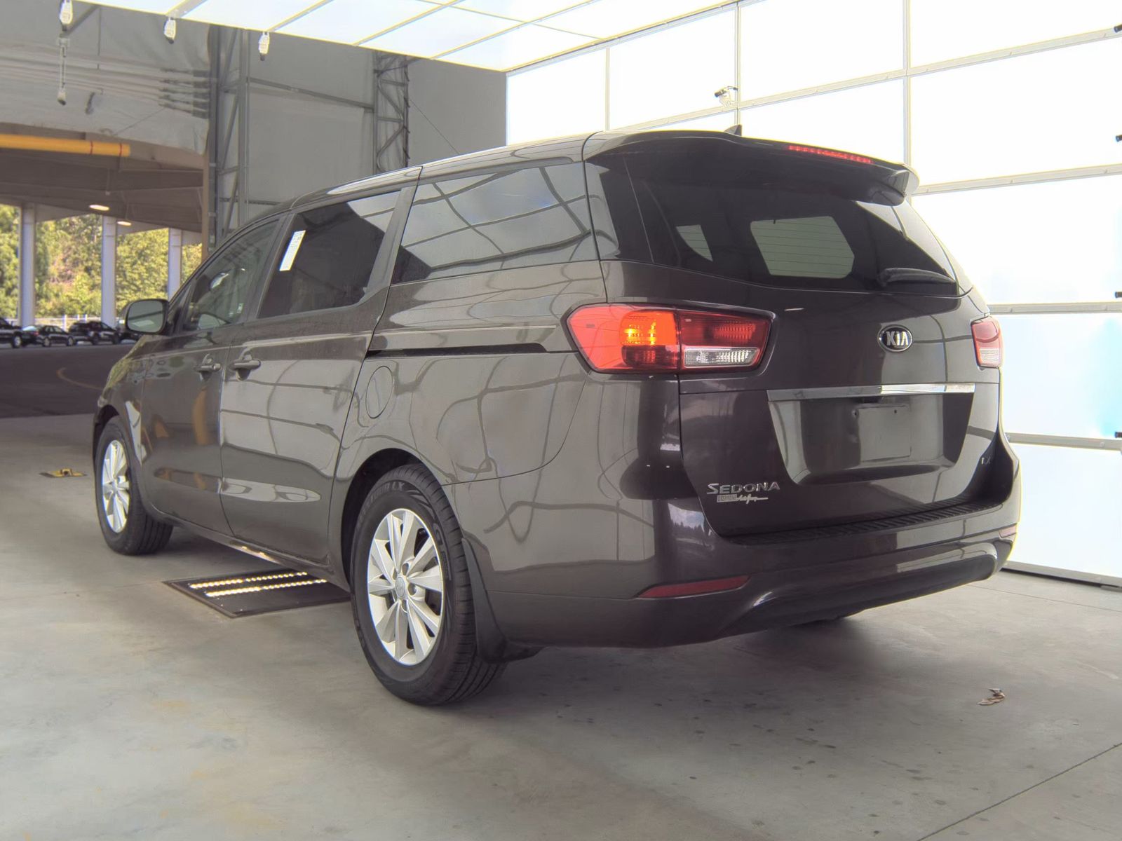 2018 Kia Sedona LX FWD