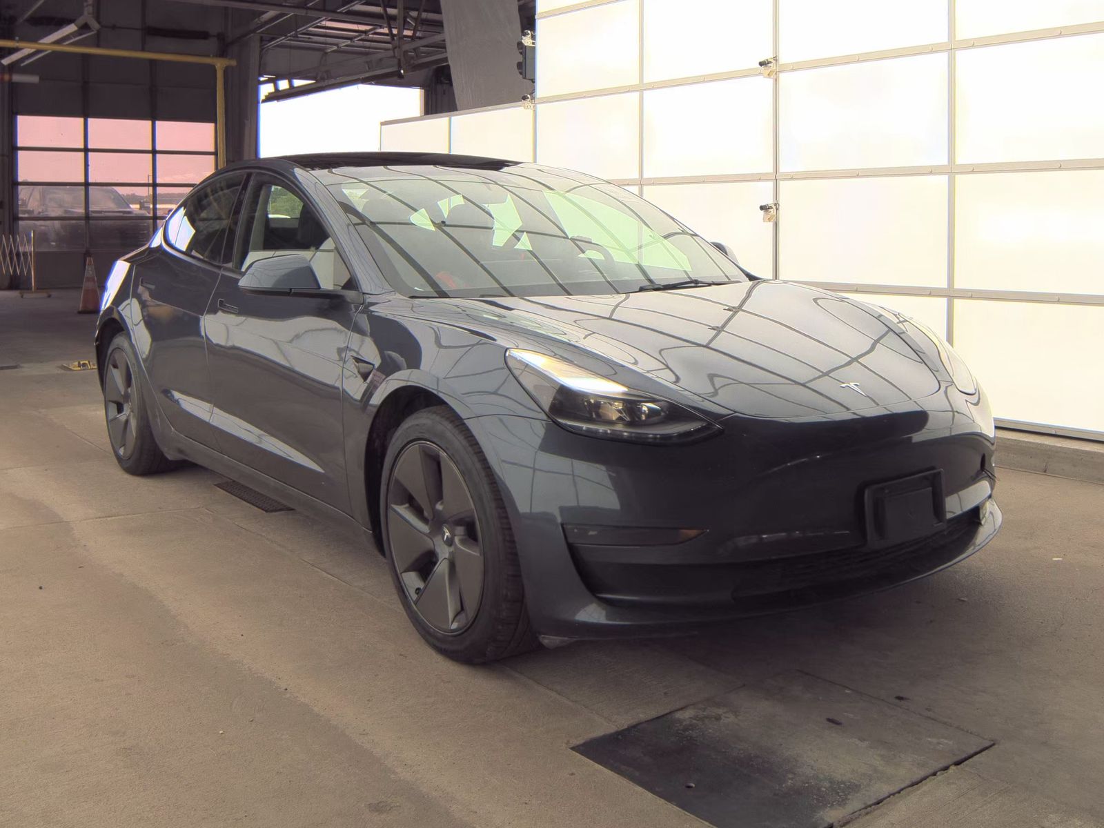 2023 Tesla Model 3 Standard Range FWD