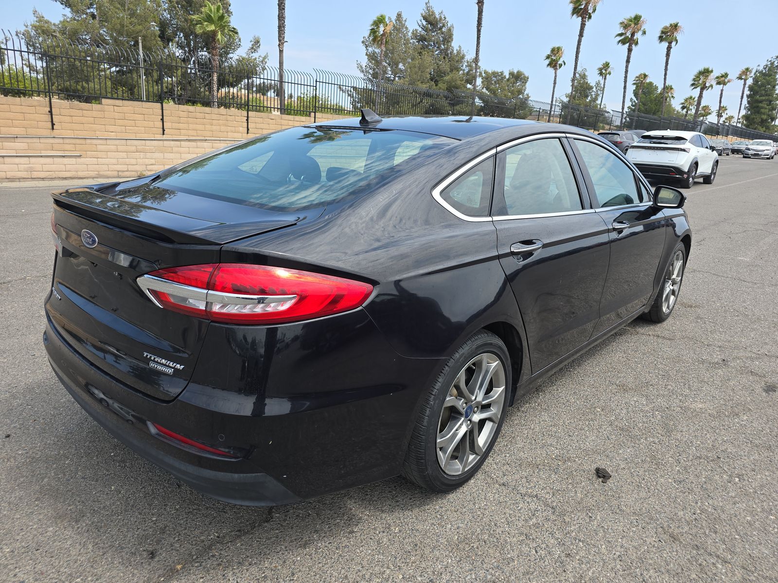 2020 Ford Fusion Hybrid Titanium FWD