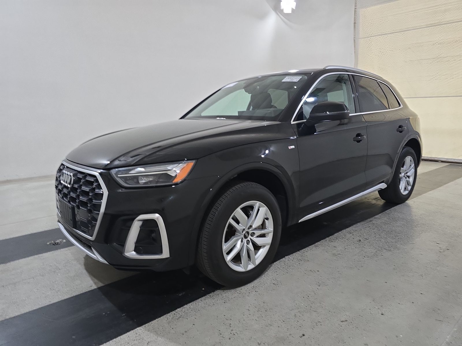 2022 Audi Q5 S line Premium