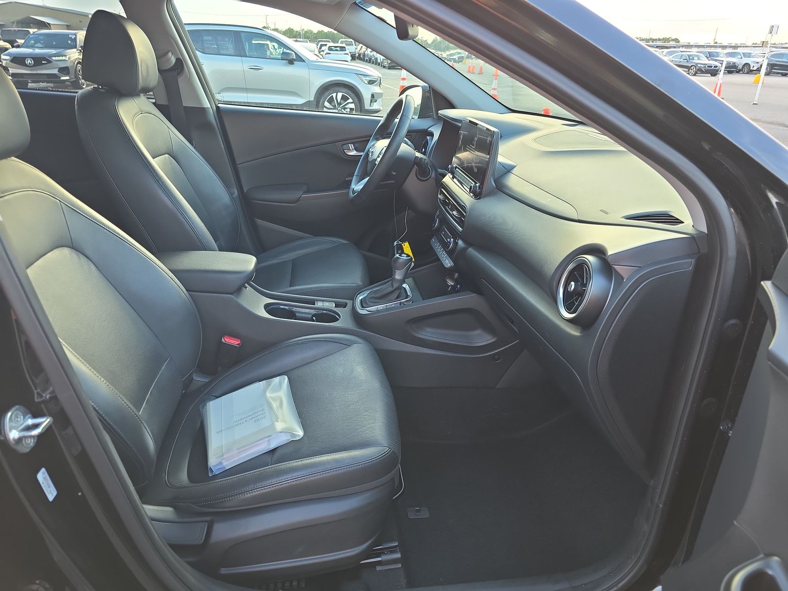 2022 Hyundai Kona Limited FWD