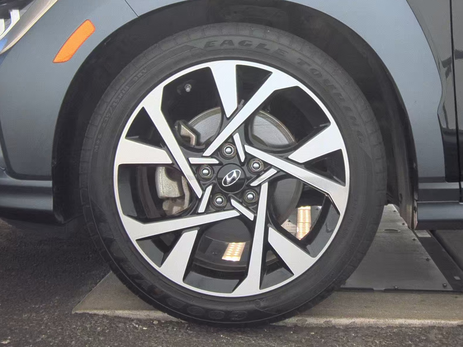 2022 Hyundai Kona Limited FWD