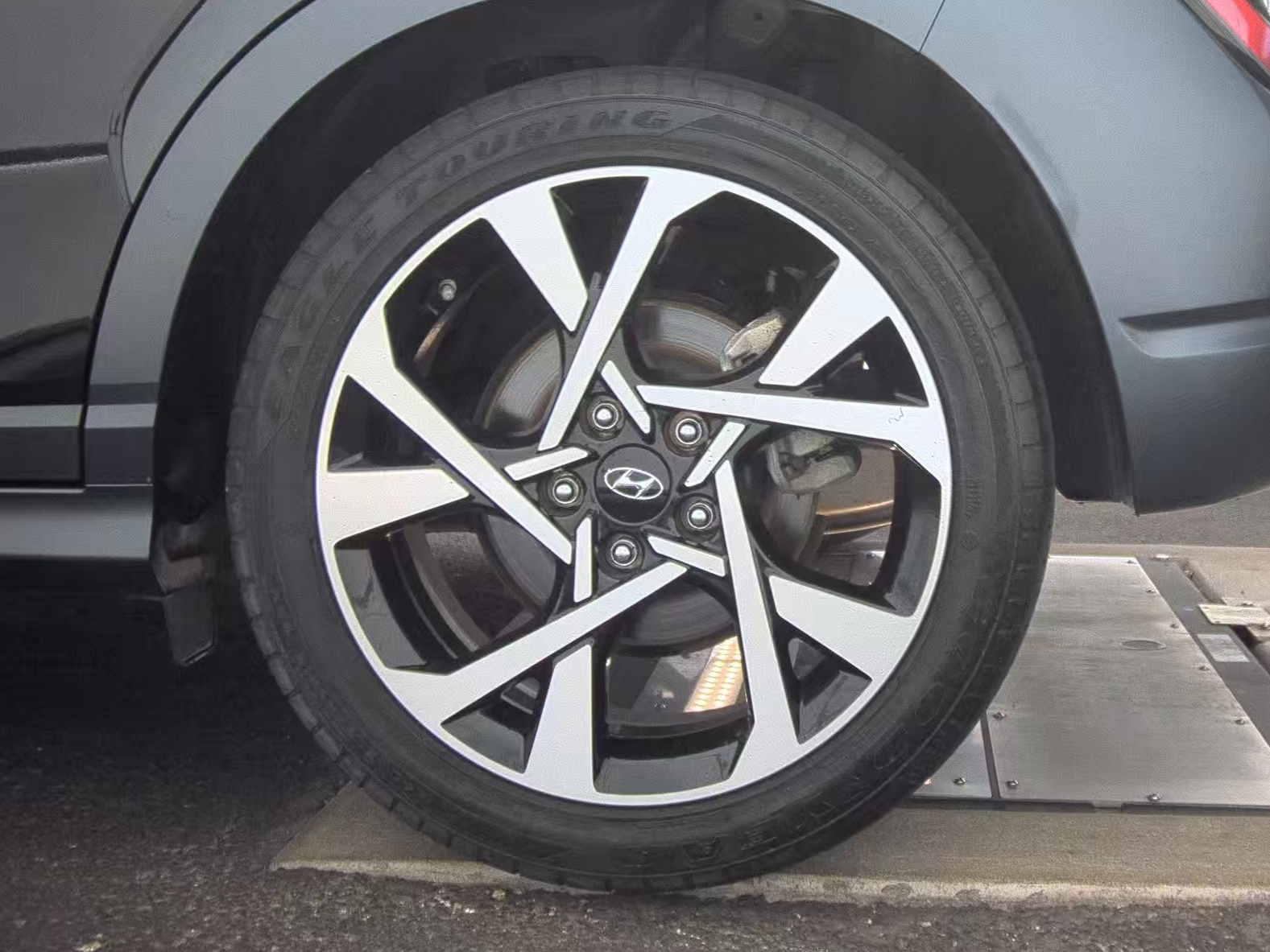 2022 Hyundai Kona Limited FWD