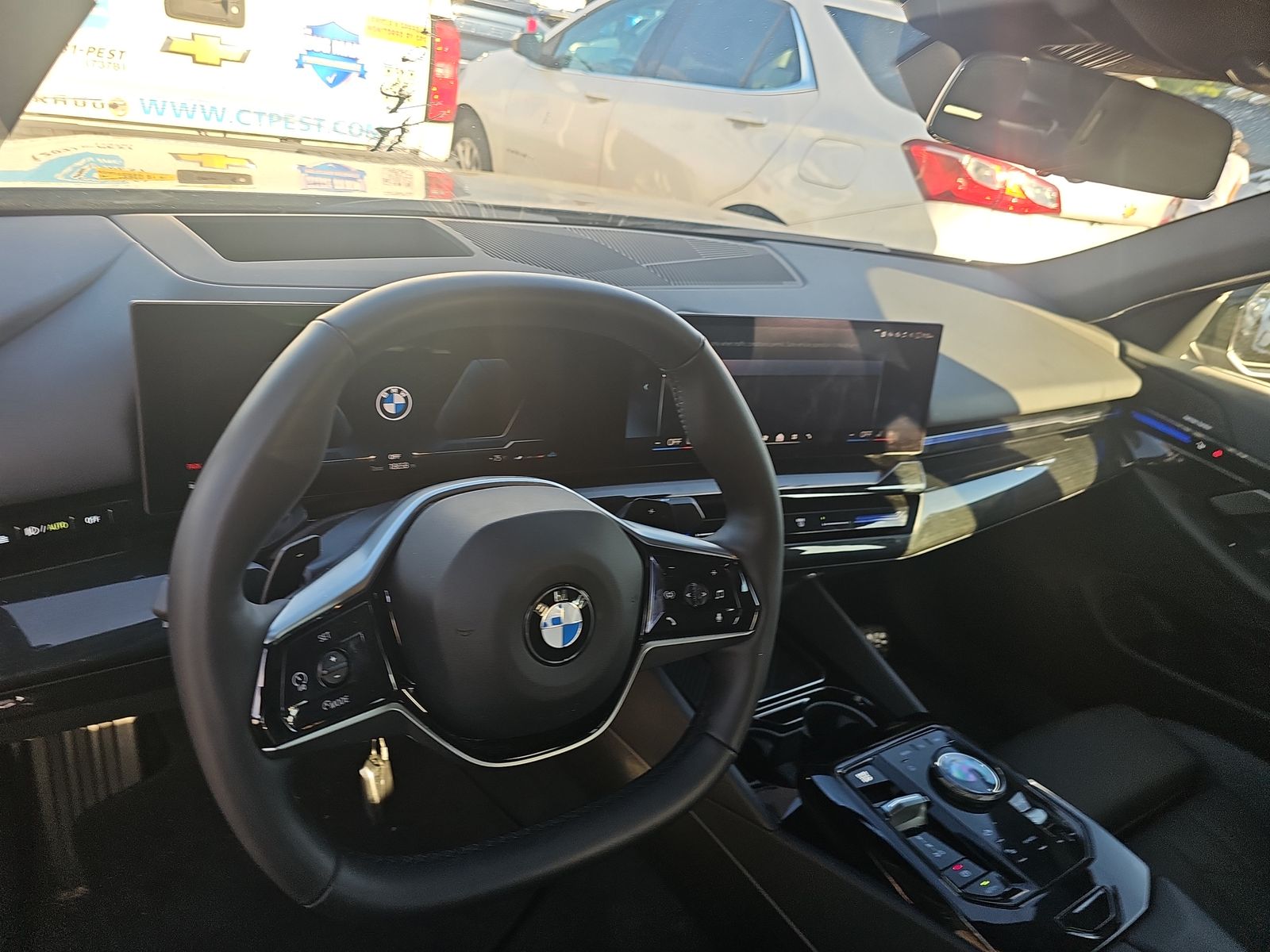 2025 BMW 5 Series 530i RWD