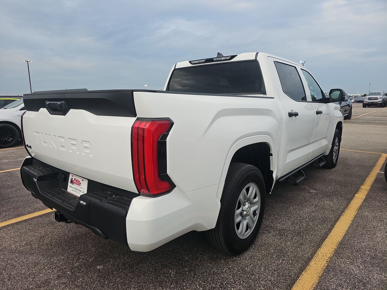 2024 Toyota Tundra SR AWD