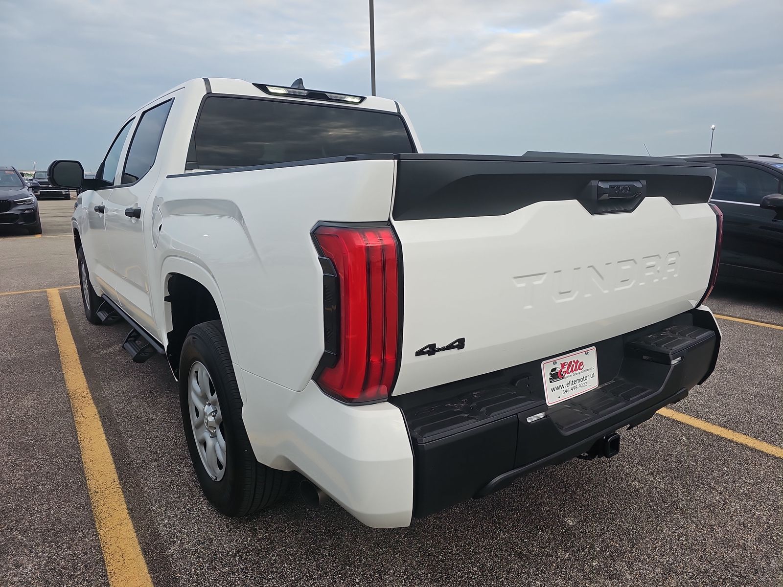 2024 Toyota Tundra SR AWD