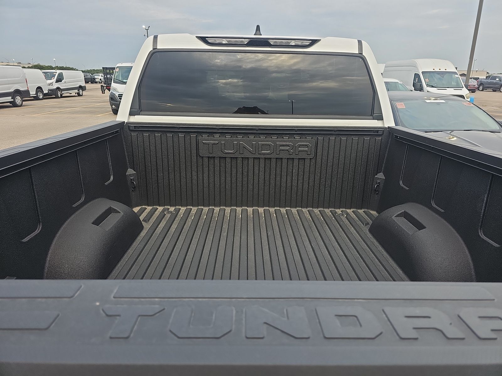 2024 Toyota Tundra SR AWD