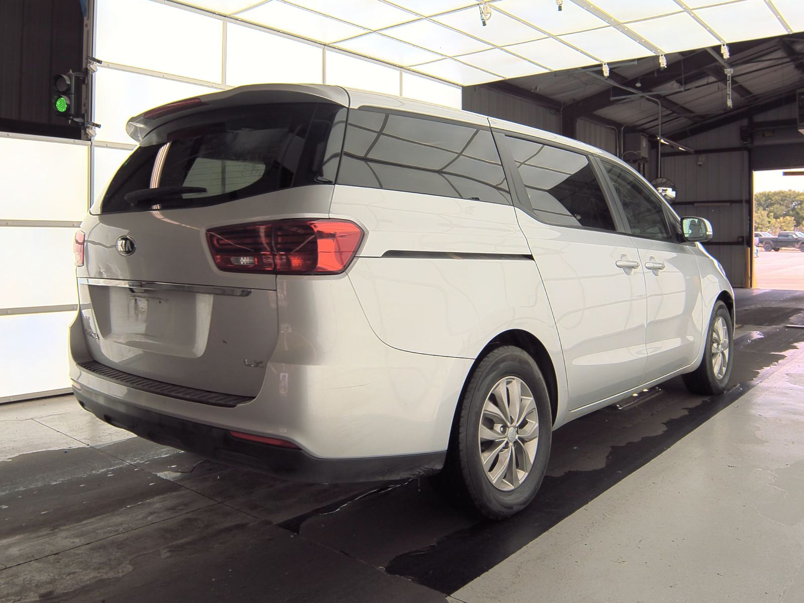 2020 Kia Sedona LX FWD