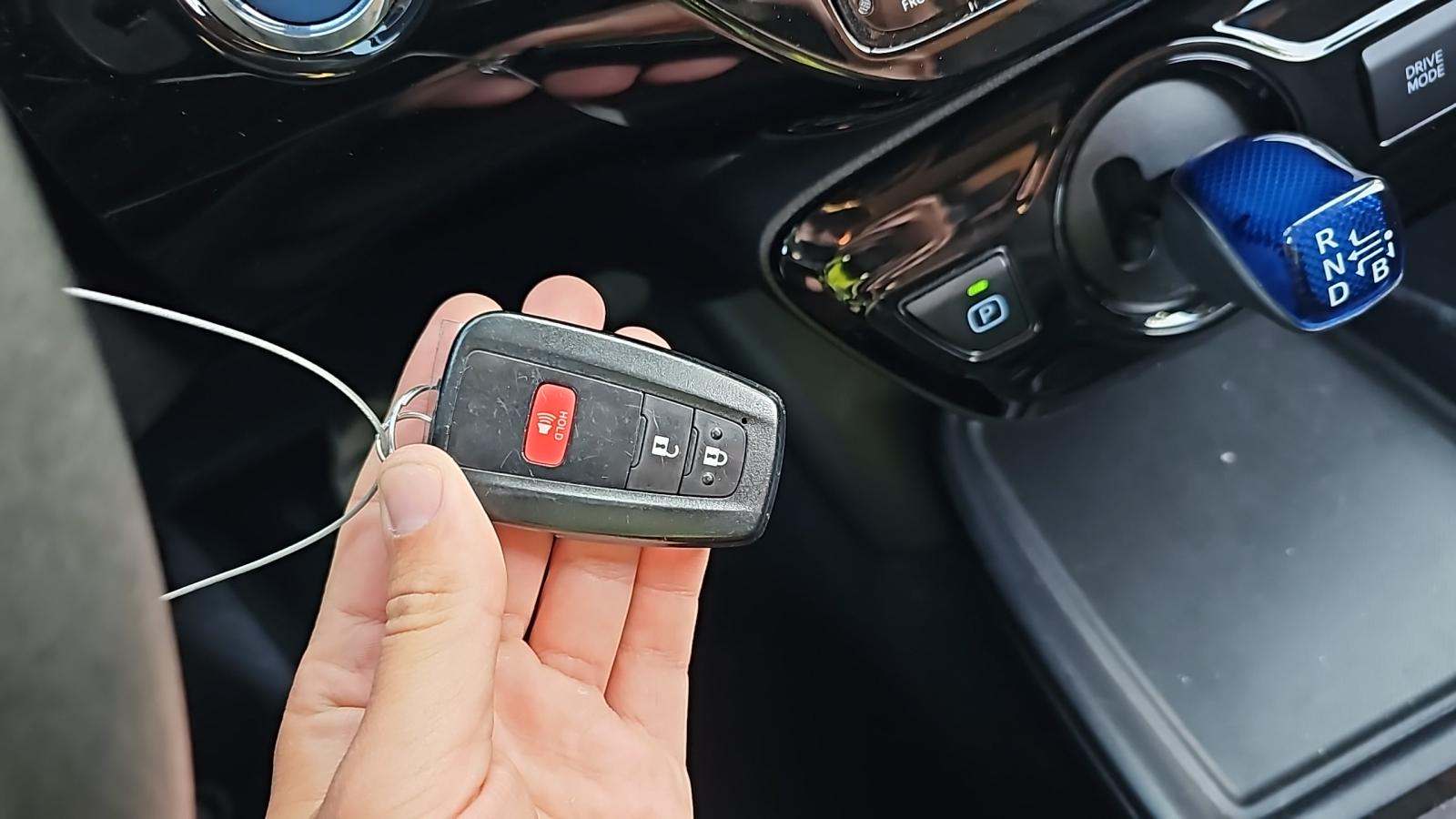 2021 Toyota Prius LE FWD