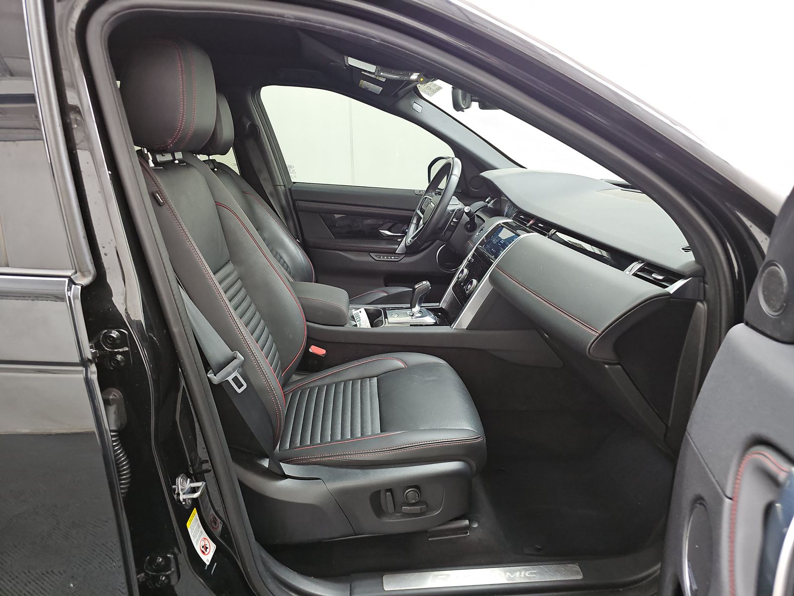 2023 Land Rover Discovery Sport SE R-Dynamic AWD