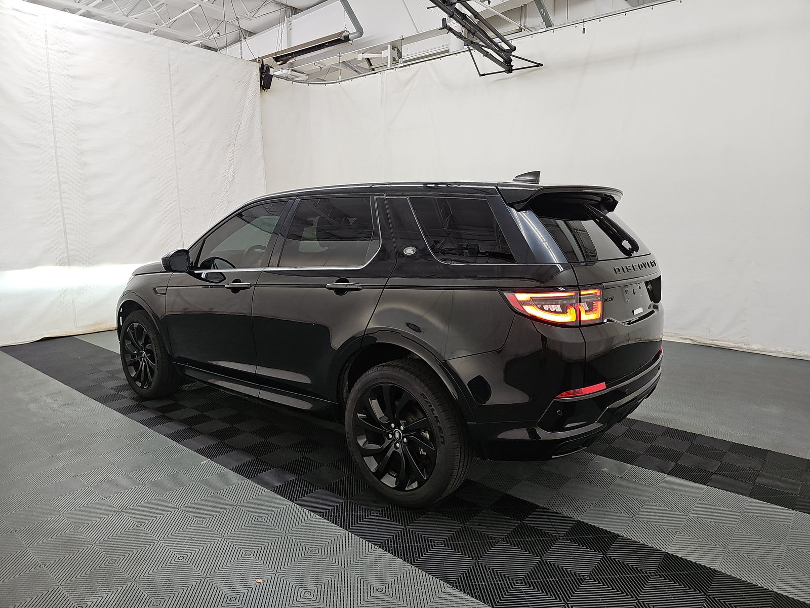 2023 Land Rover Discovery Sport SE R-Dynamic AWD