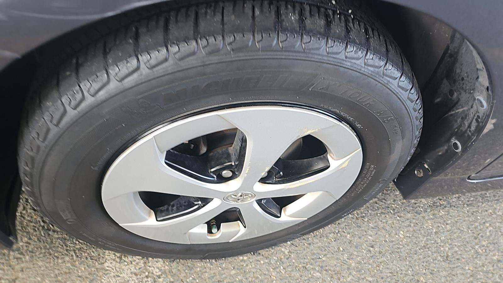 2014 Toyota Prius Four FWD