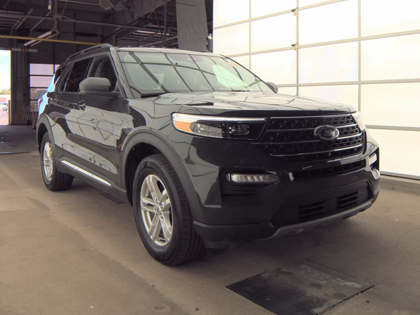 2022 Ford Explorer XLT AWD
