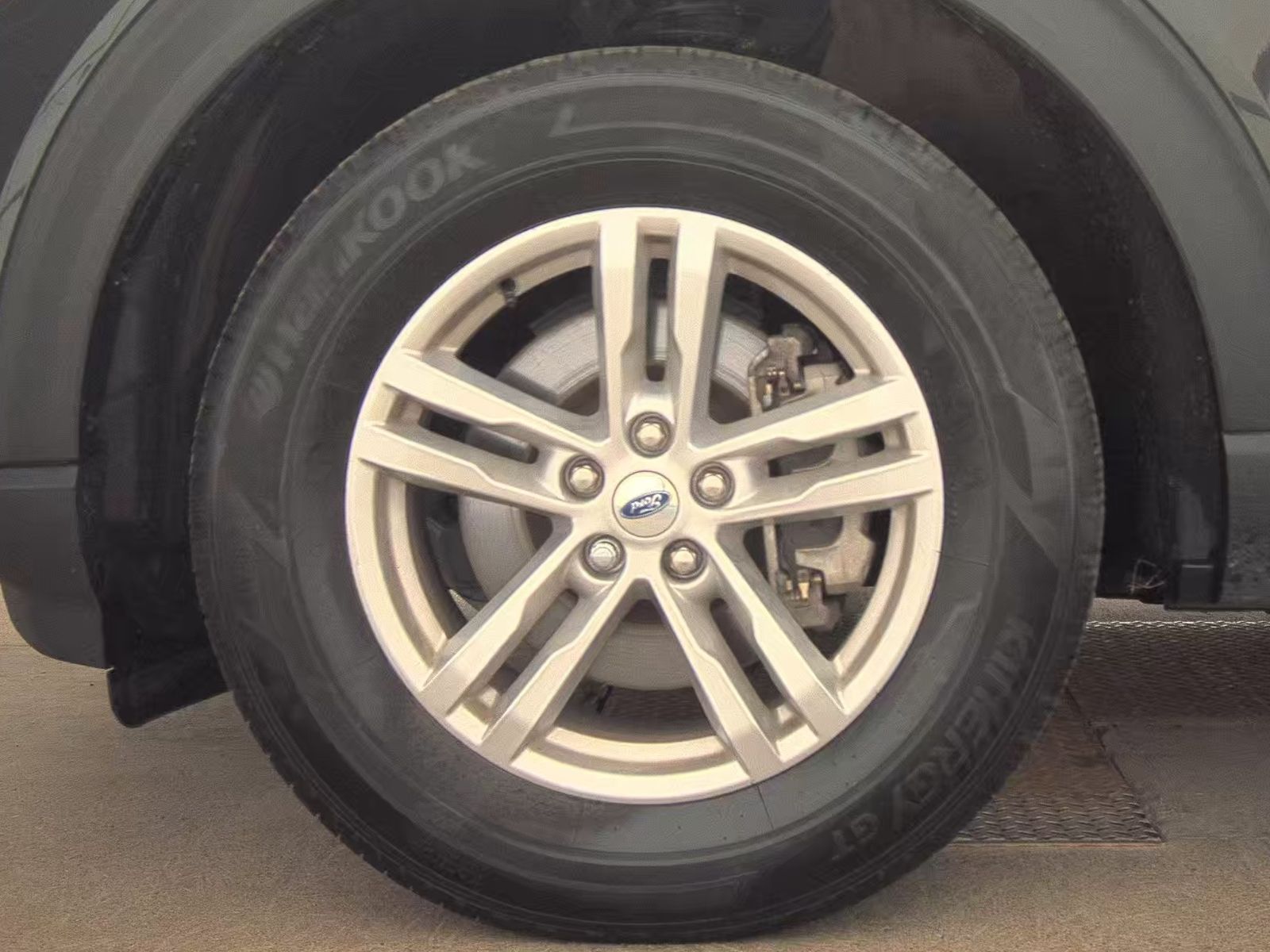 2022 Ford Explorer XLT AWD