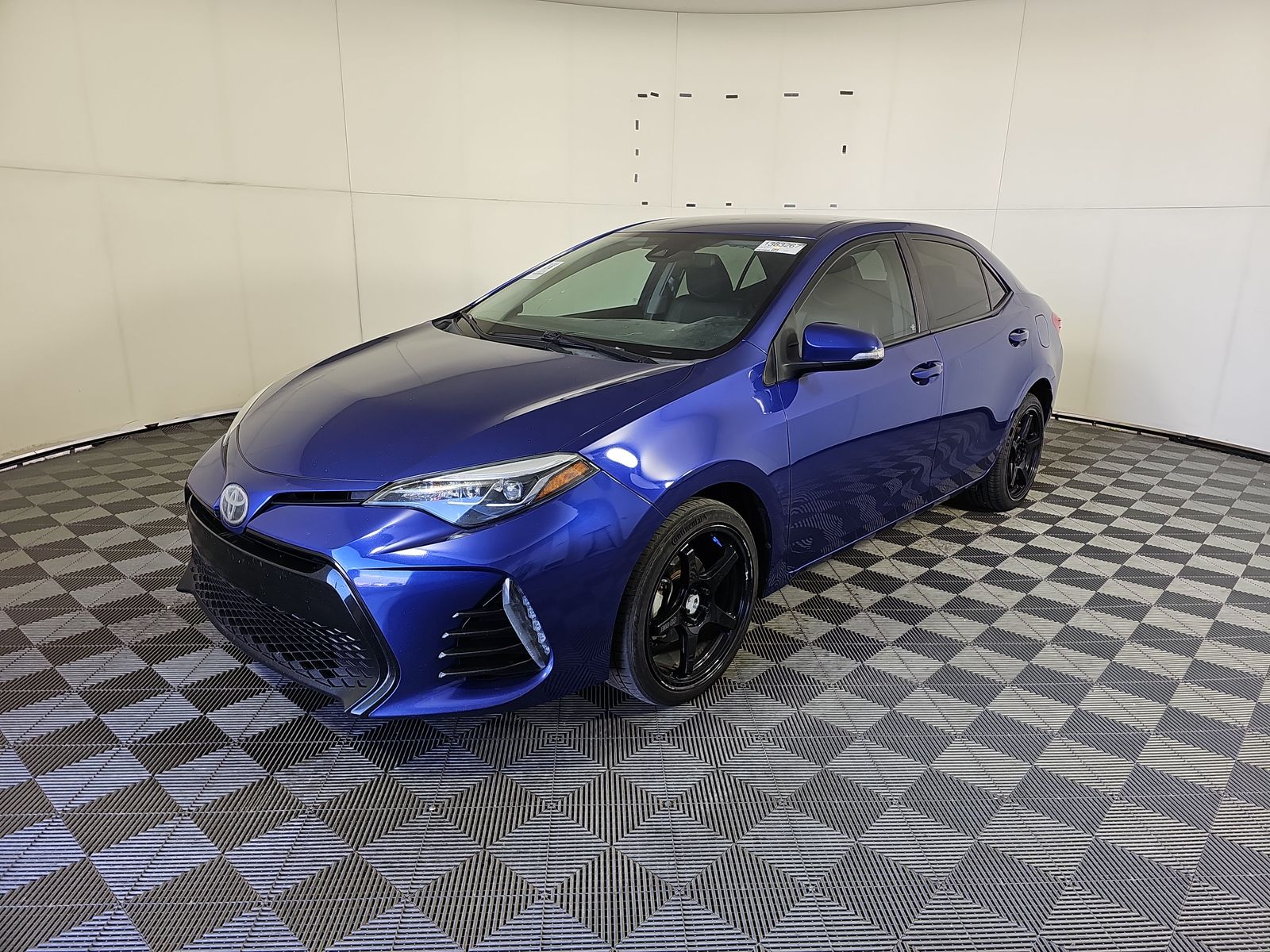 2018 Toyota Corolla SE FWD
