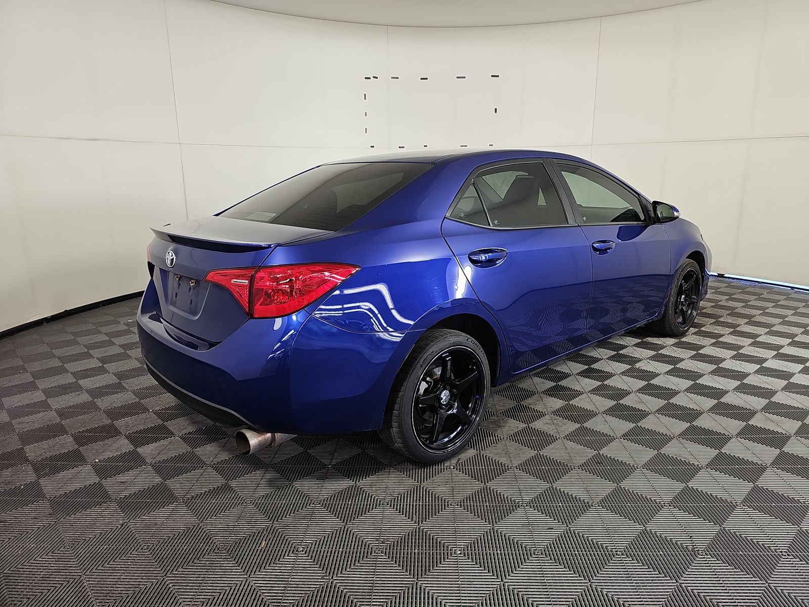 2018 Toyota Corolla SE FWD