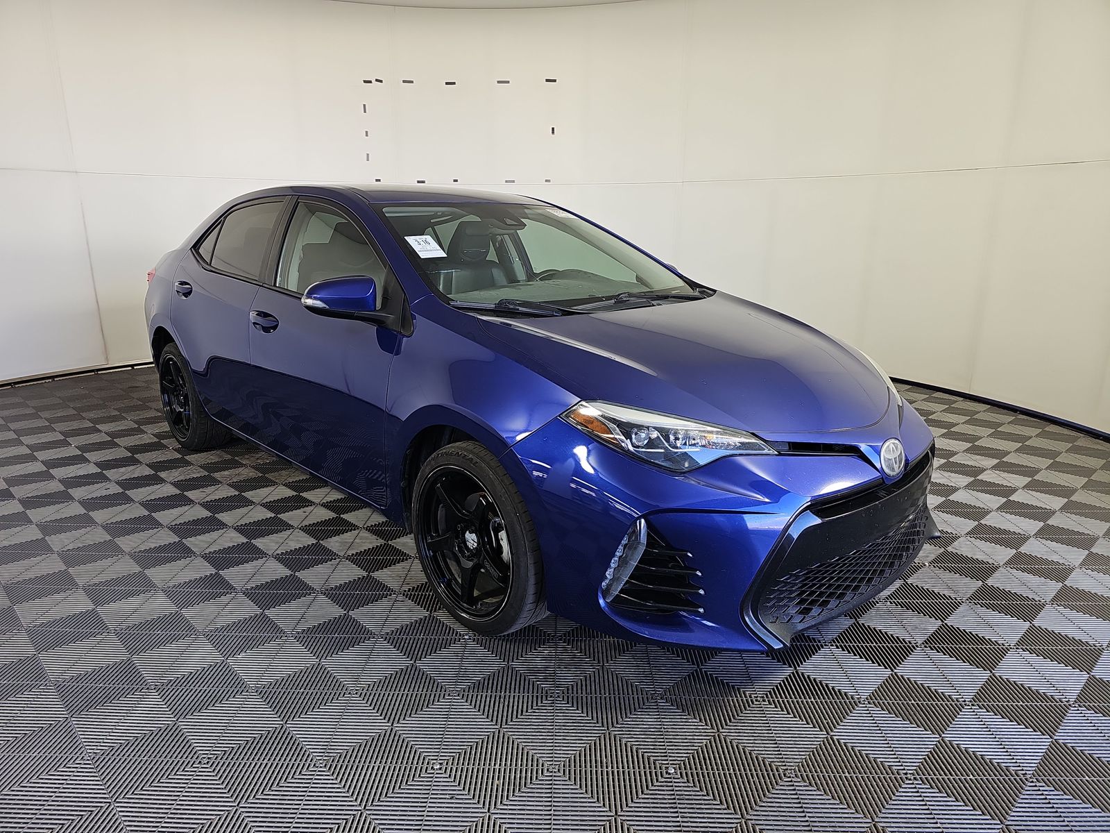 2018 Toyota Corolla SE FWD