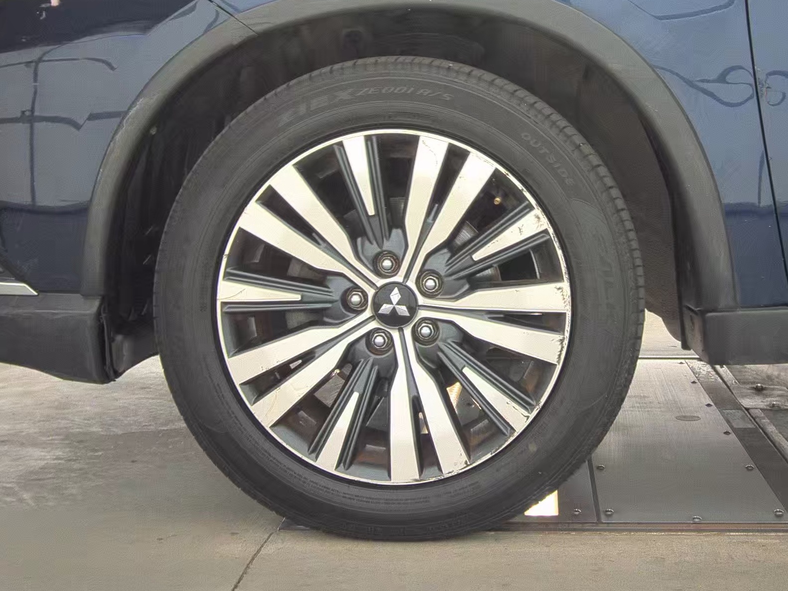 2020 Mitsubishi Outlander SEL FWD