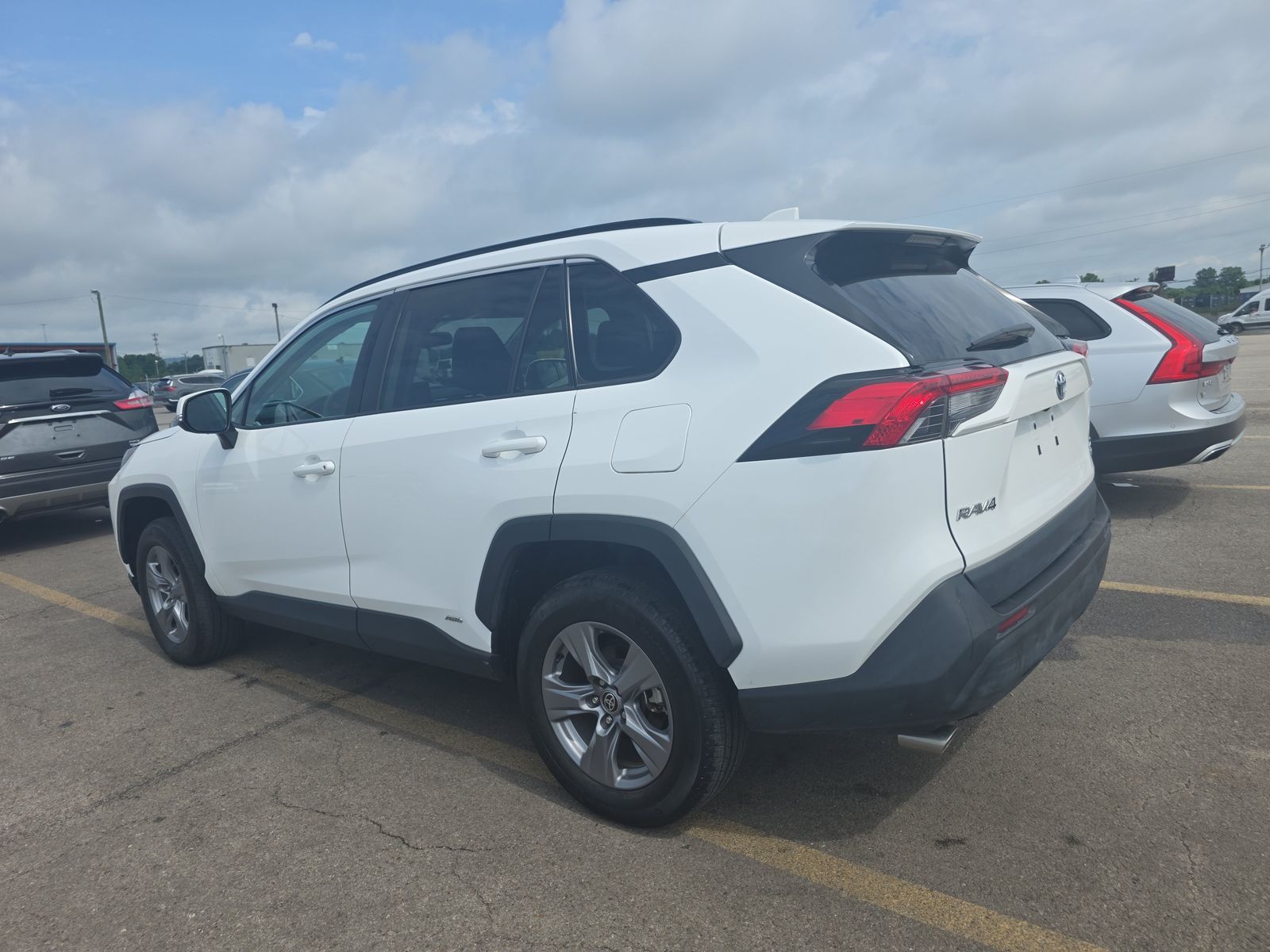 2022 Toyota RAV4 Hybrid XLE AWD