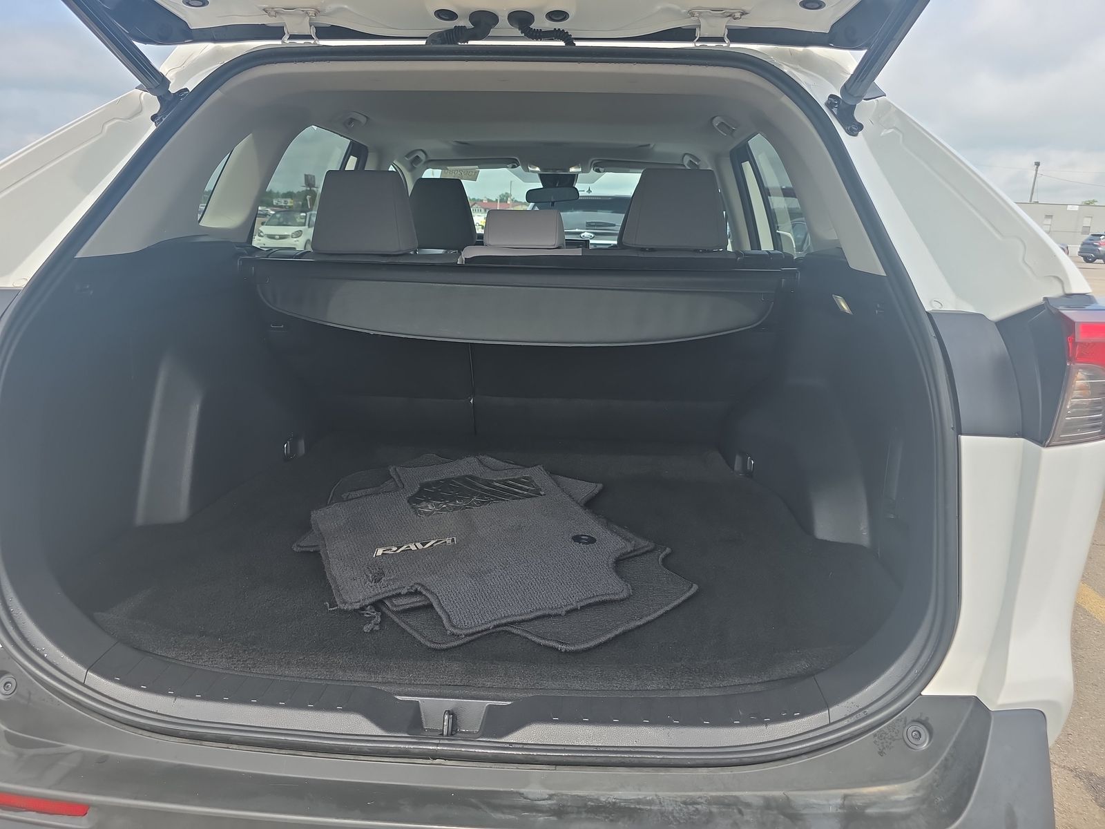 2022 Toyota RAV4 Hybrid XLE AWD