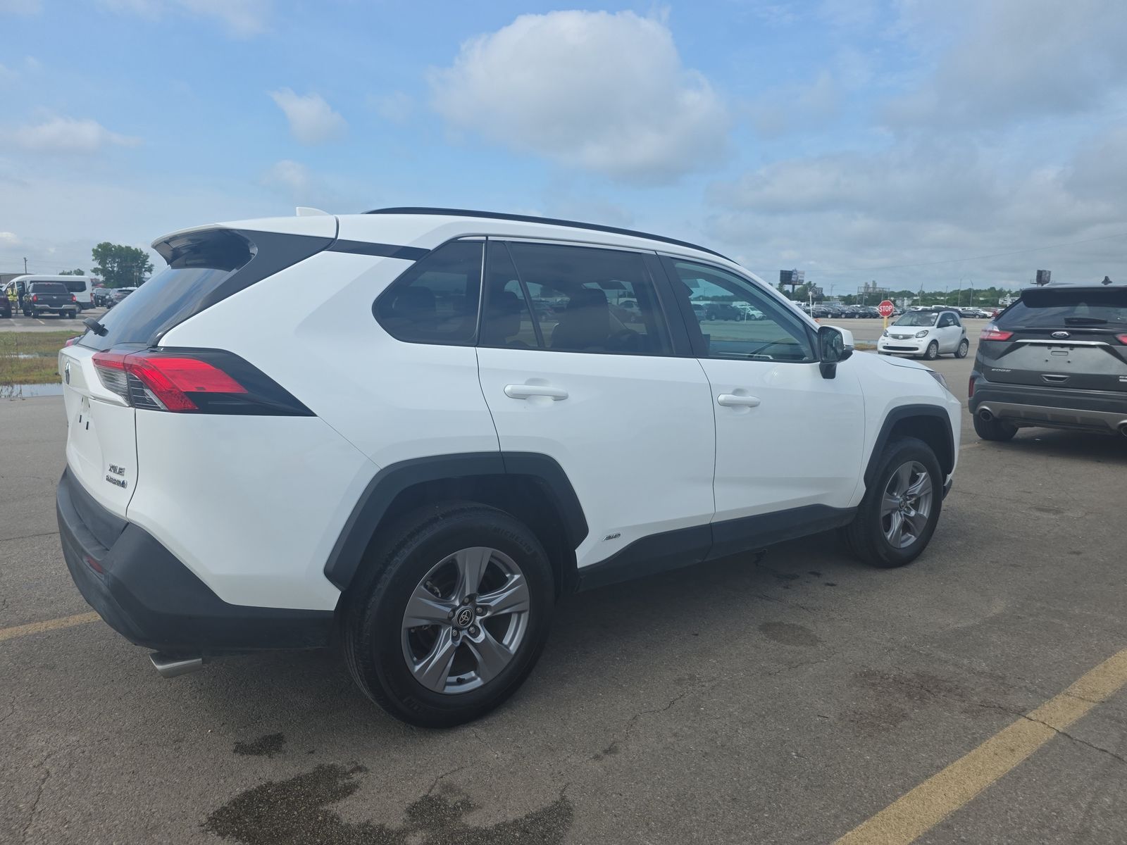 2022 Toyota RAV4 Hybrid XLE AWD