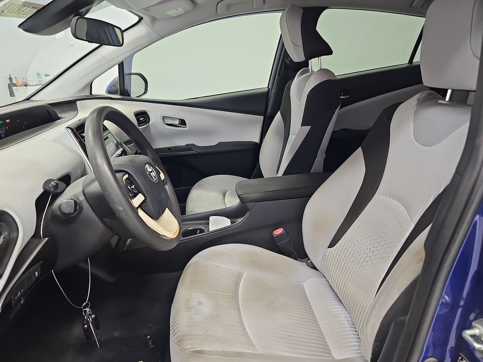2017 Toyota Prius Three FWD