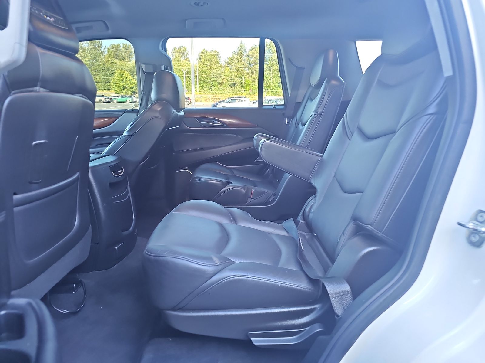 2018 Cadillac Escalade Base RWD