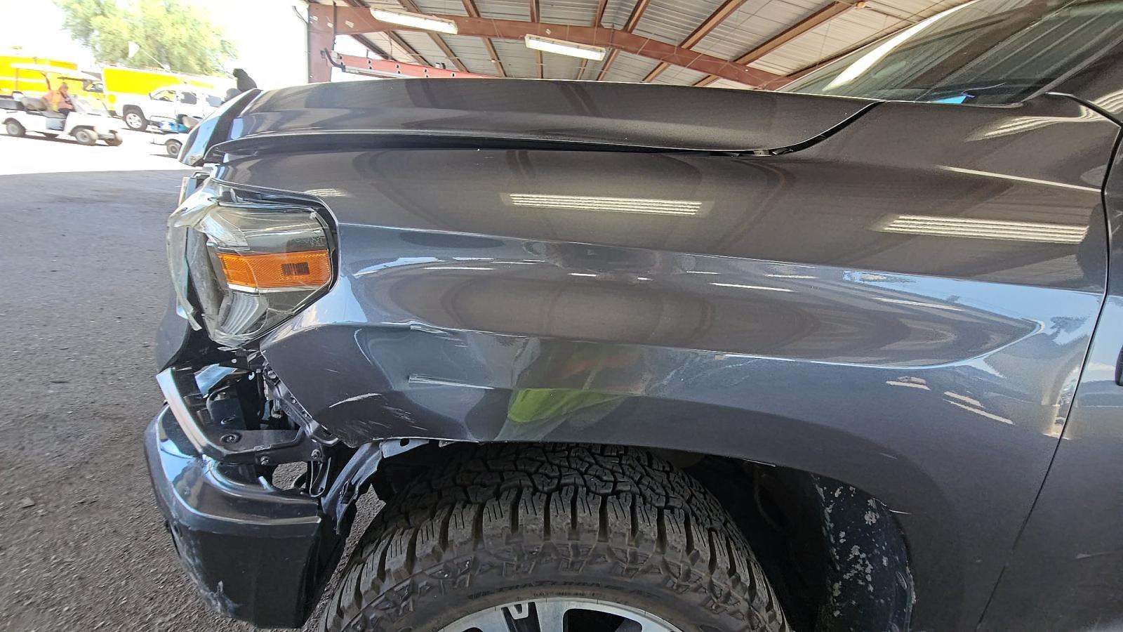 2018 Toyota Tundra SR5 AWD