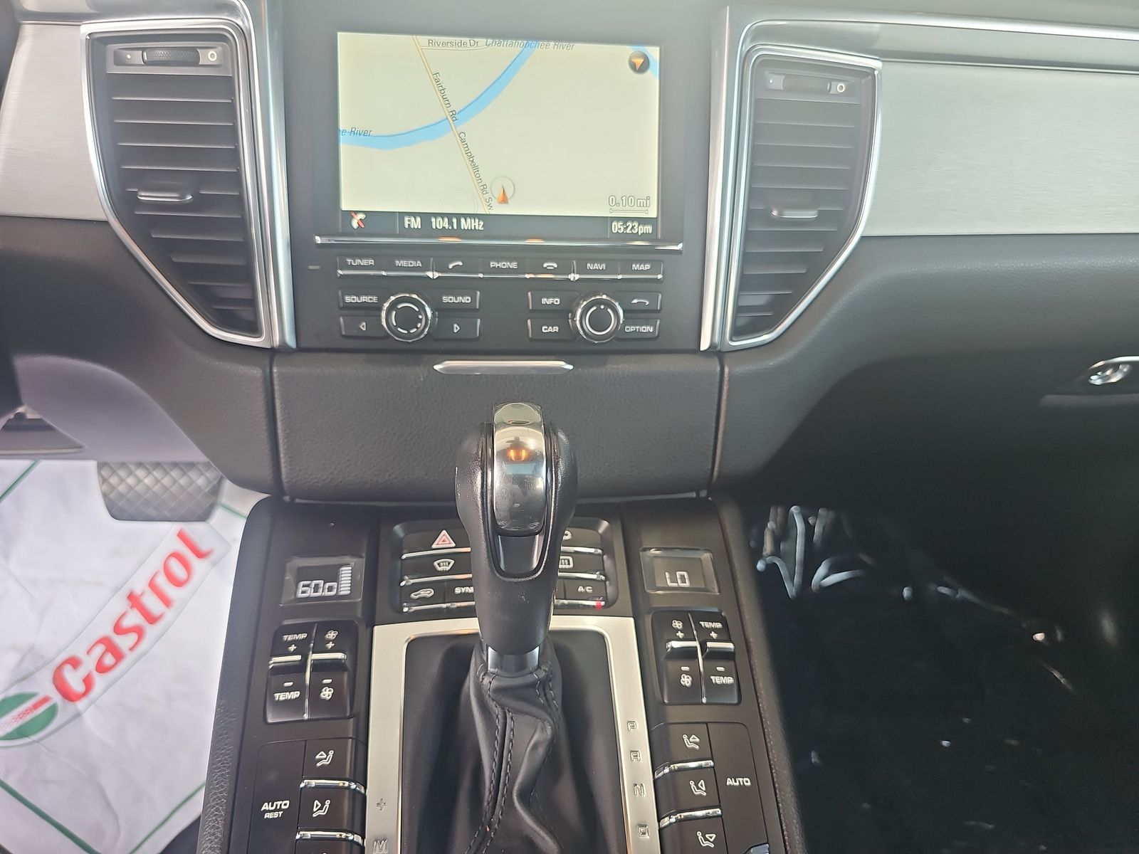 2015 Porsche Macan Turbo AWD