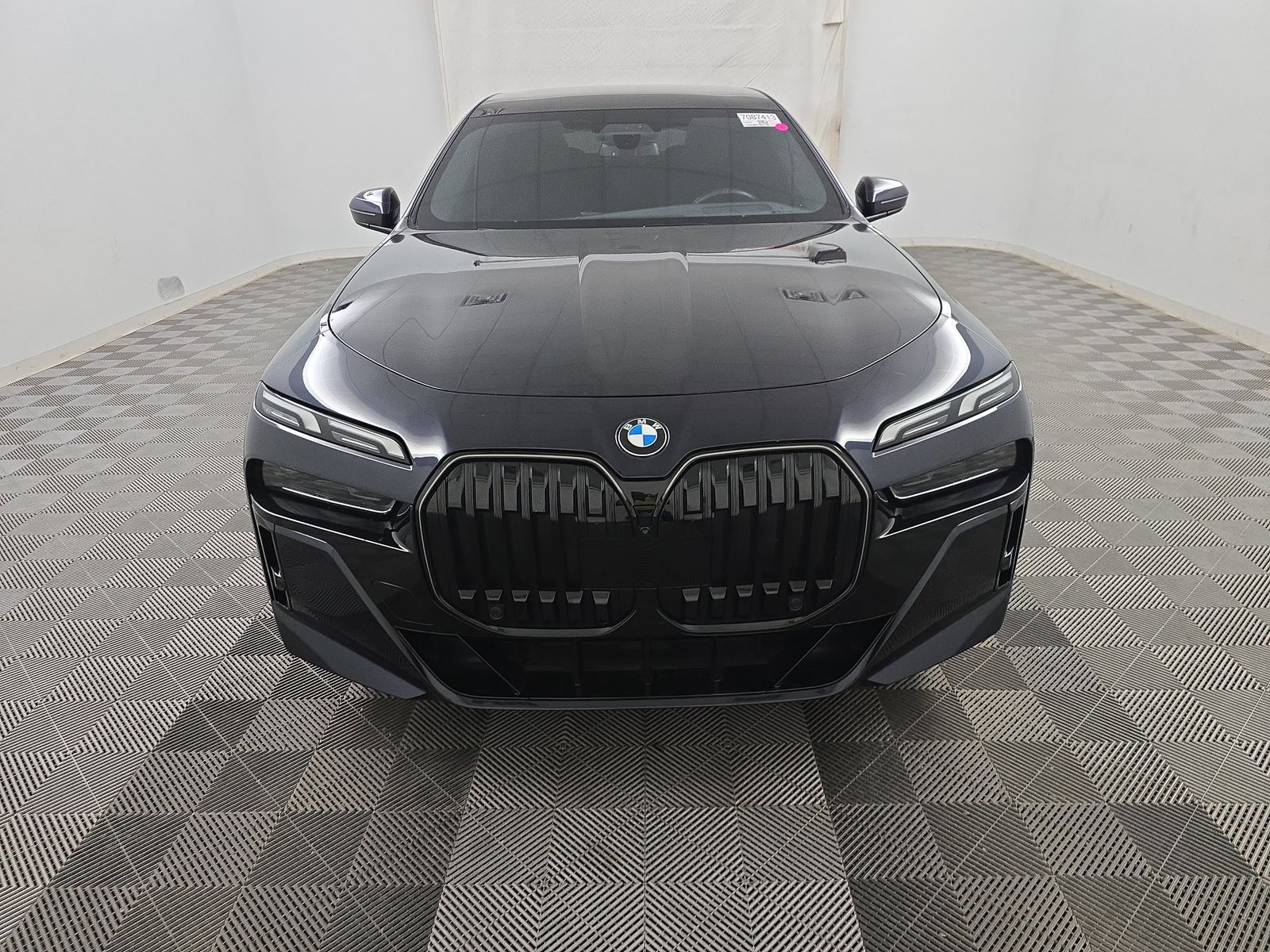 2024 BMW 7 Series 760i xDrive AWD