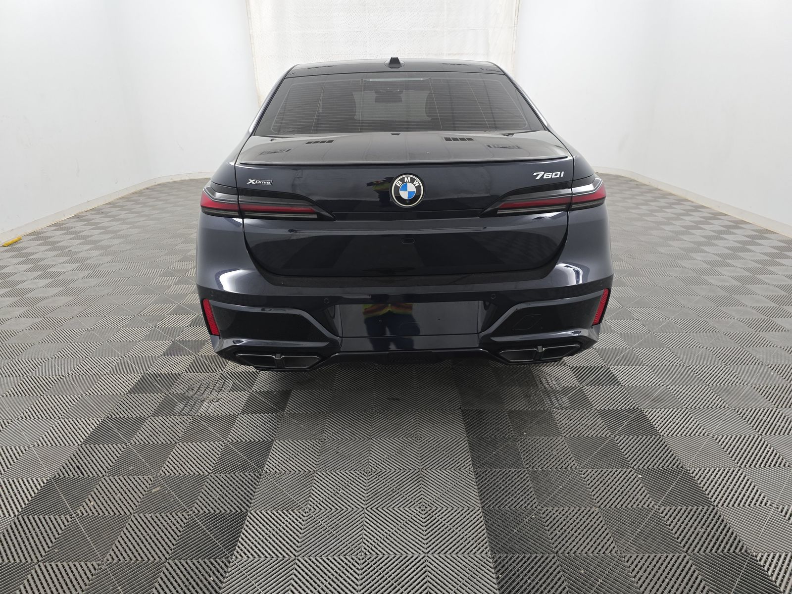 2024 BMW 7 Series 760i xDrive AWD